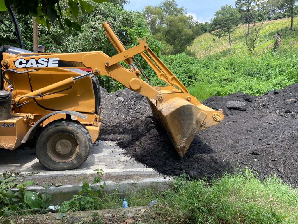 Socavón en San Pedro Ayampuc