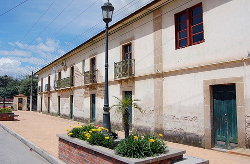 Centro Cultural Efraín Recinos Xela en septiembre presenta una muestra dedicada a los retratos.  (Foto Prensa Libre: cortesía CCERXELA)