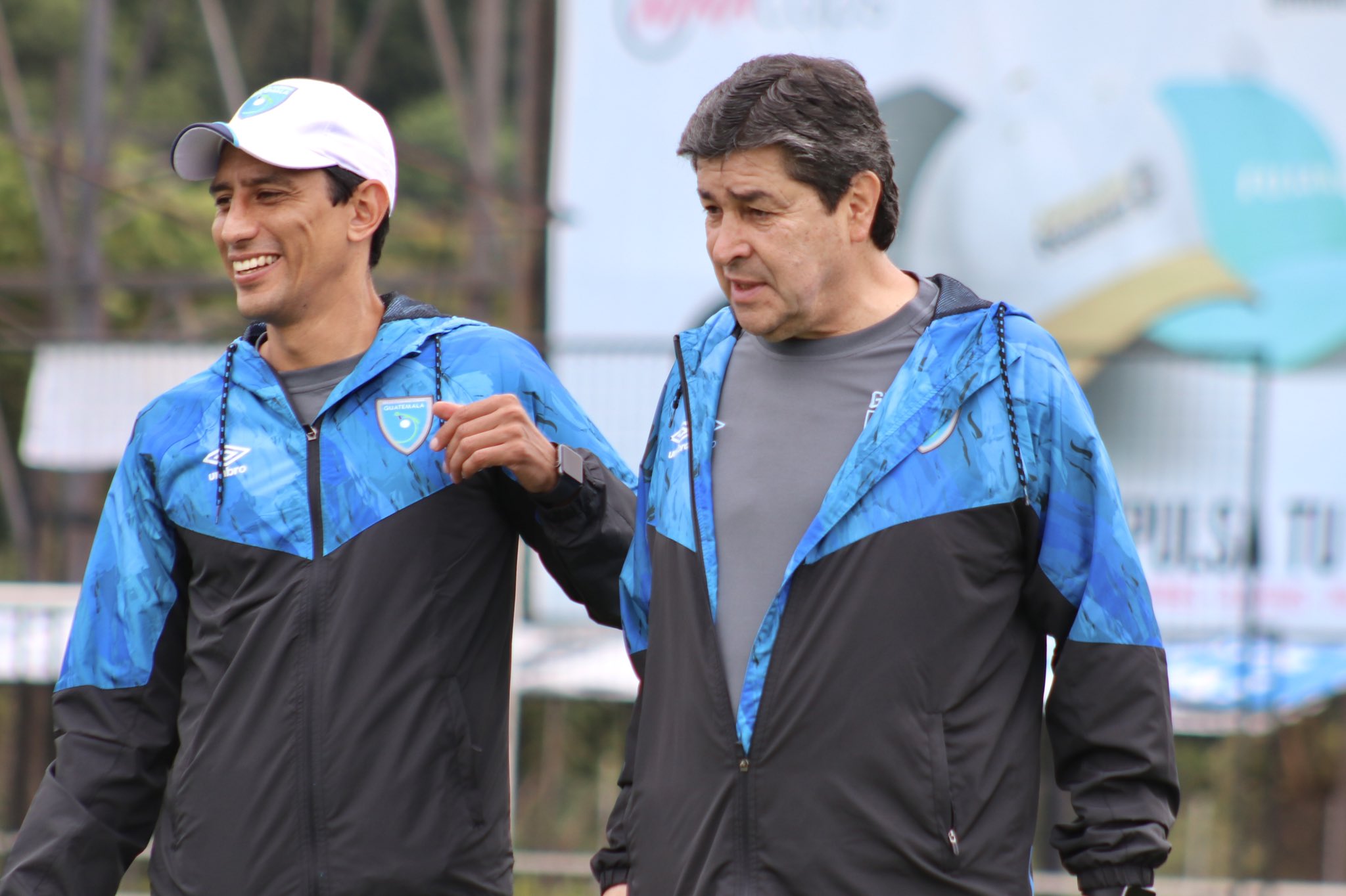 El técnico de la Selección Nacional busca darle la vuelta a la página de la goleada frente a Colombia y demostrar un mejor futbol contra los hondureños. (Foto Prensa Libre: FEDEFUT)