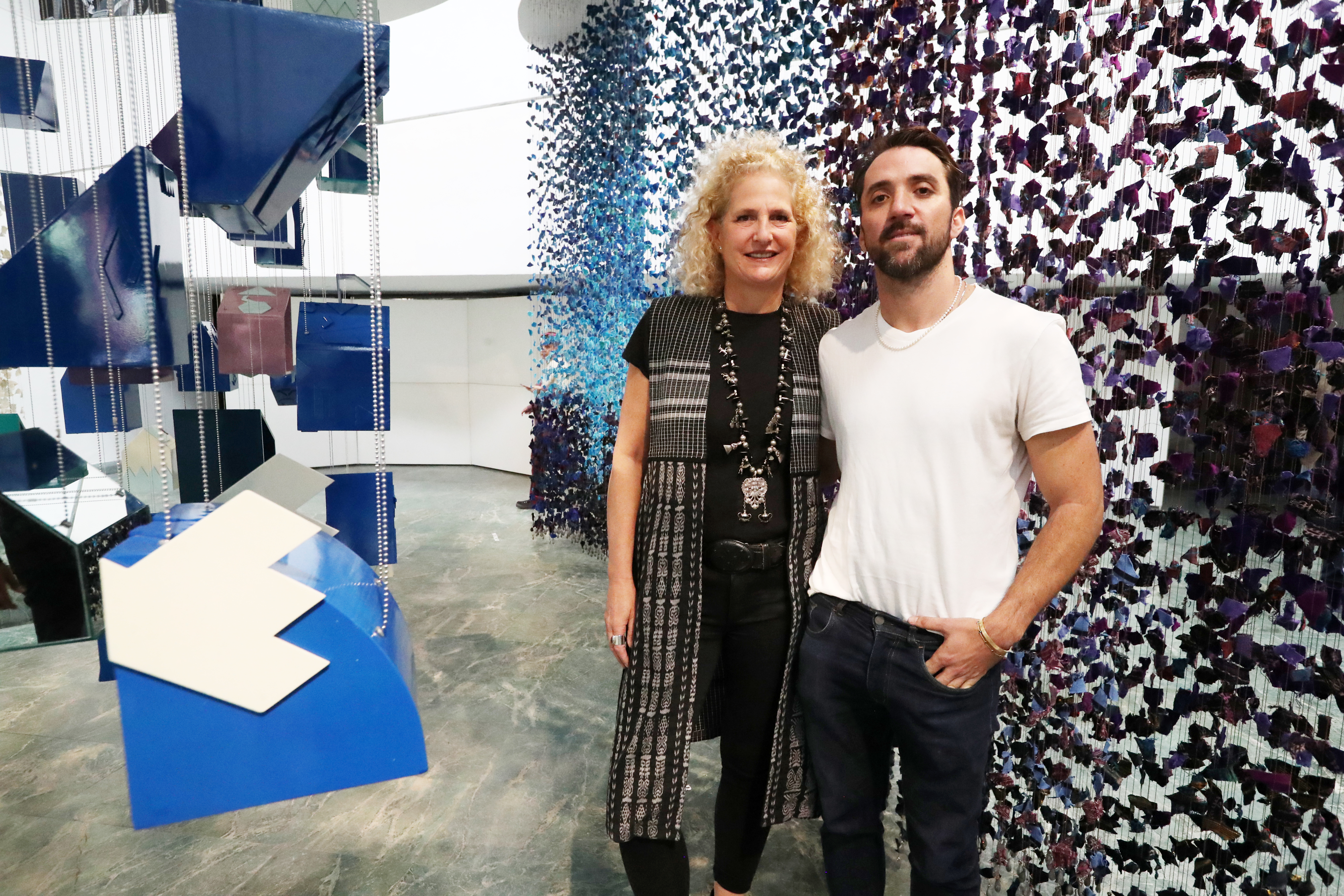 Sylvia Tenenbaum - artista plástica y Diego Olivero - diseñador industrial, quienes elaboraron la pieza "Palopó".

(Foto Prensa Libre: María Reneé Barrientos Gaytan)