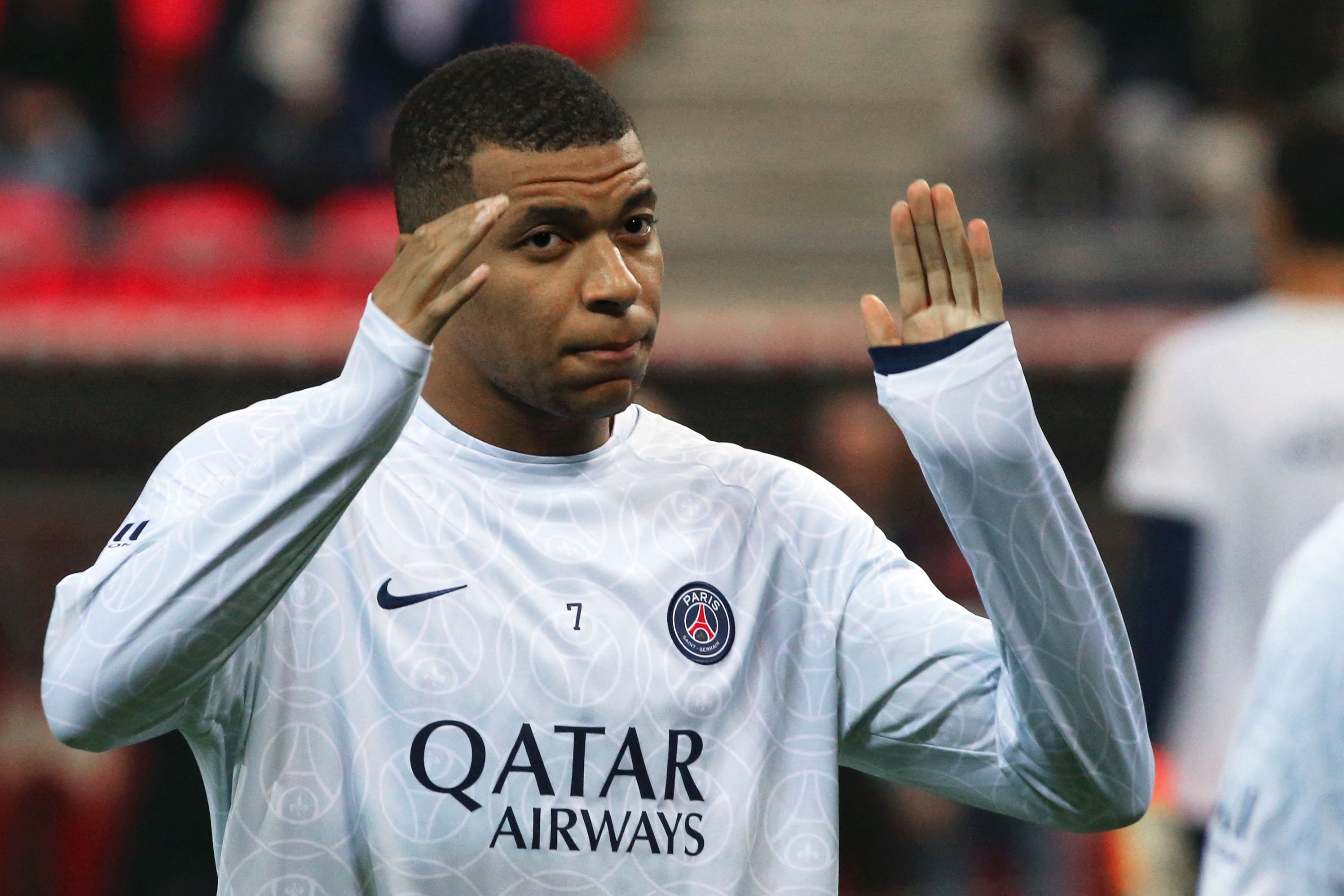 Kylian Mbappé estaría dispuesto a irse del PSG. (Foto Prensa Libre: AFP)