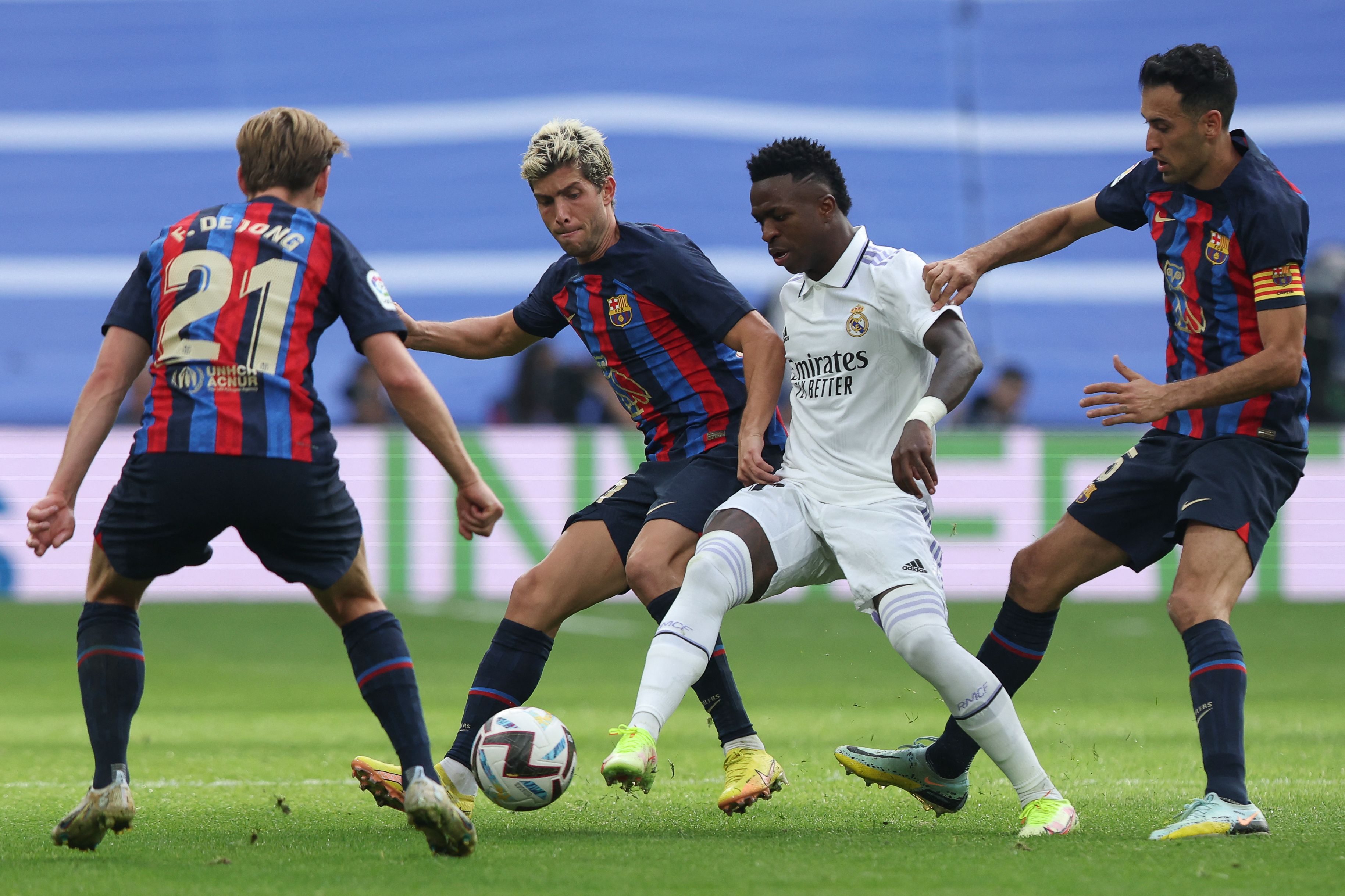 Los clubes más grandes de España, Real Madrid y Barcelona, han demostrado su apoyo a la creación de la Superliga. (Foto Prensa Libre: AFP)