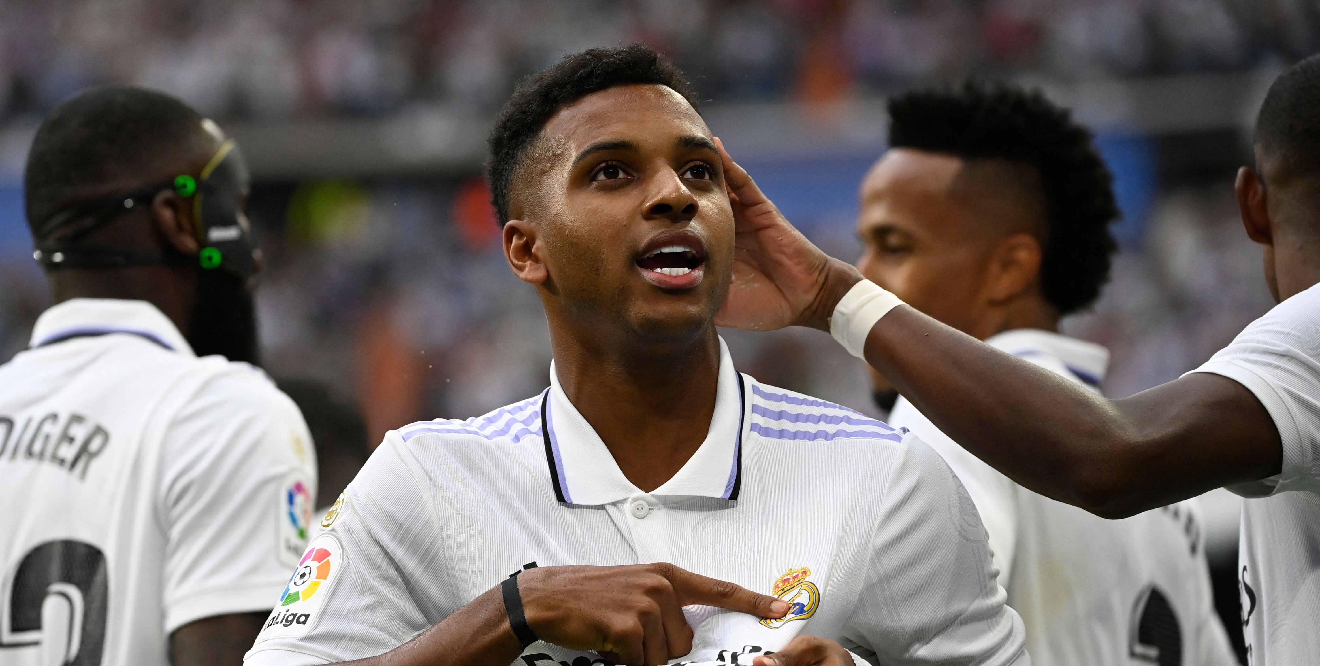 Rodrygo volvió a anotar en un partido importante y le "dedicó" el triunfo madridista a Drake y el barcelonismo. (Foto Prensa Libre: AFP)