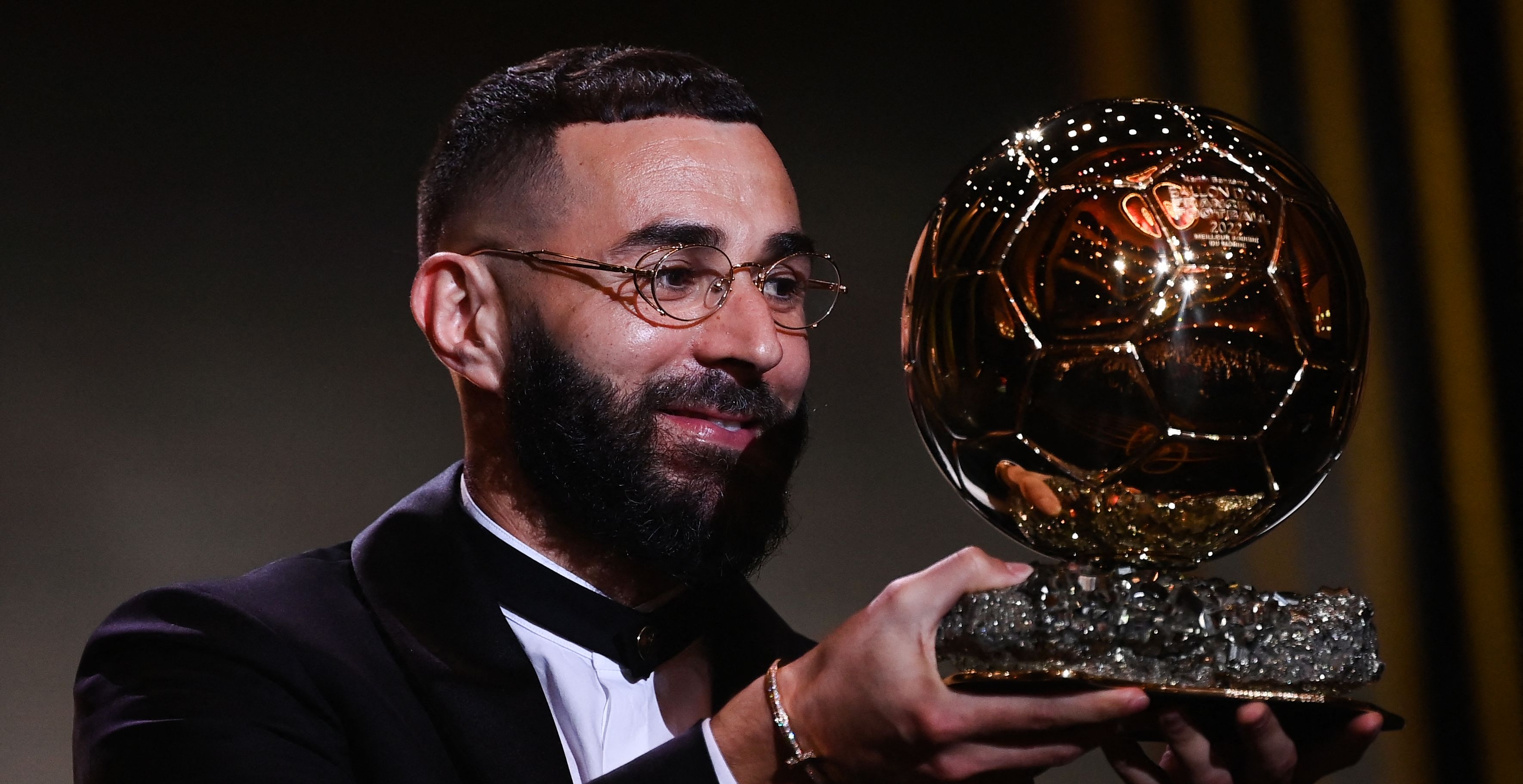 Benzema era el candidato más fuerte para quedarse con el trofeo más importante para un jugador de futbol: el Balón de Oro. (Foto Prensa Libre: AFP)