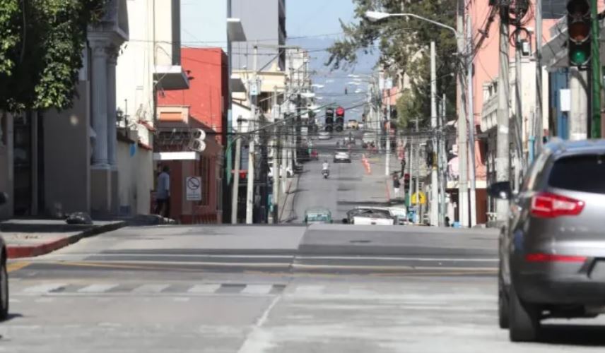 Autoridades advierten de que las calles no son seguras para que los niños anden solos recolectando dulces por Halloween. (Foto: Hemeroteca PL)