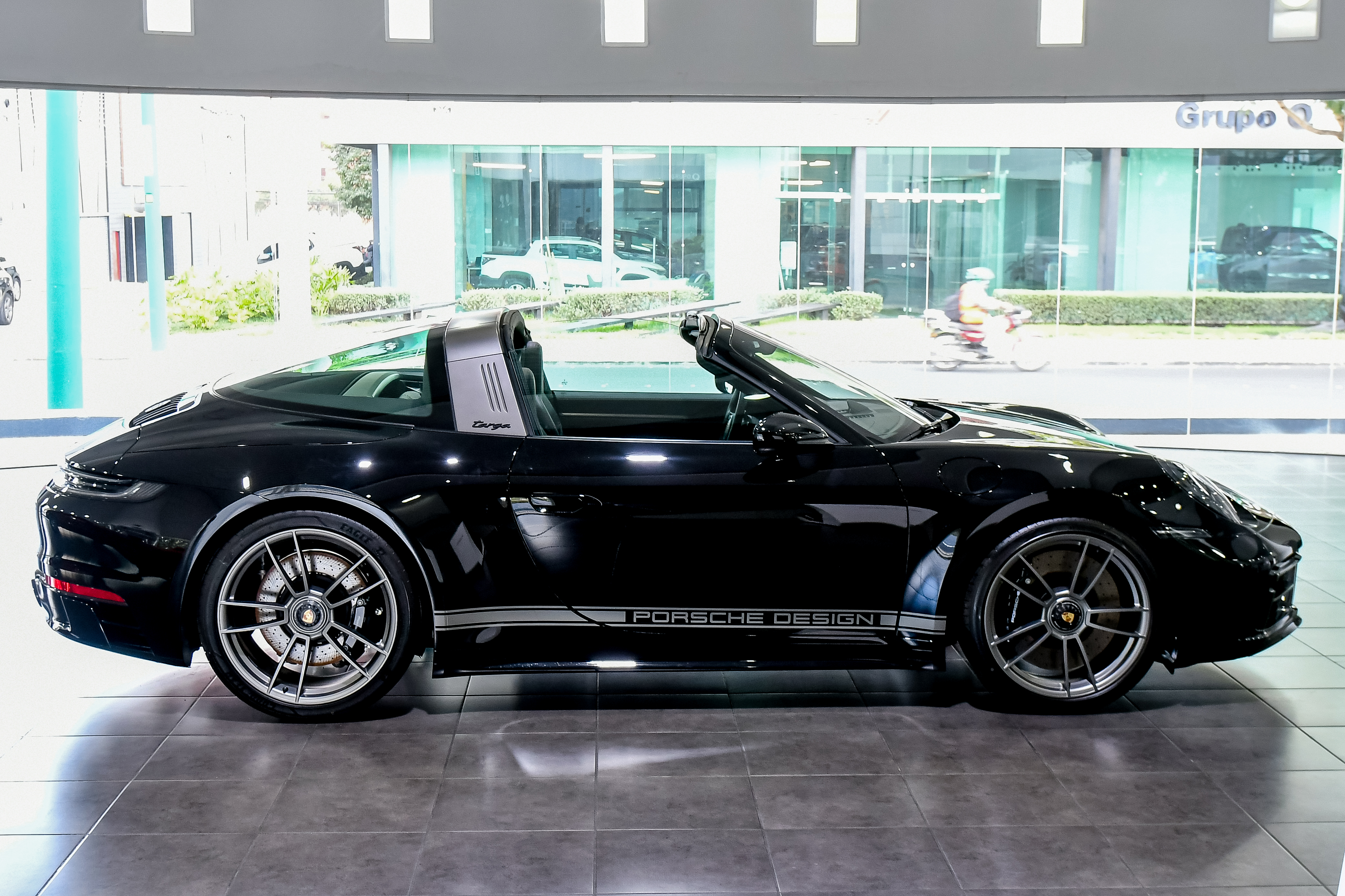 Esta edición especial está basada en el 911 Targa 4 GTS. Foto Prensa Libre: Sergio Muñoz