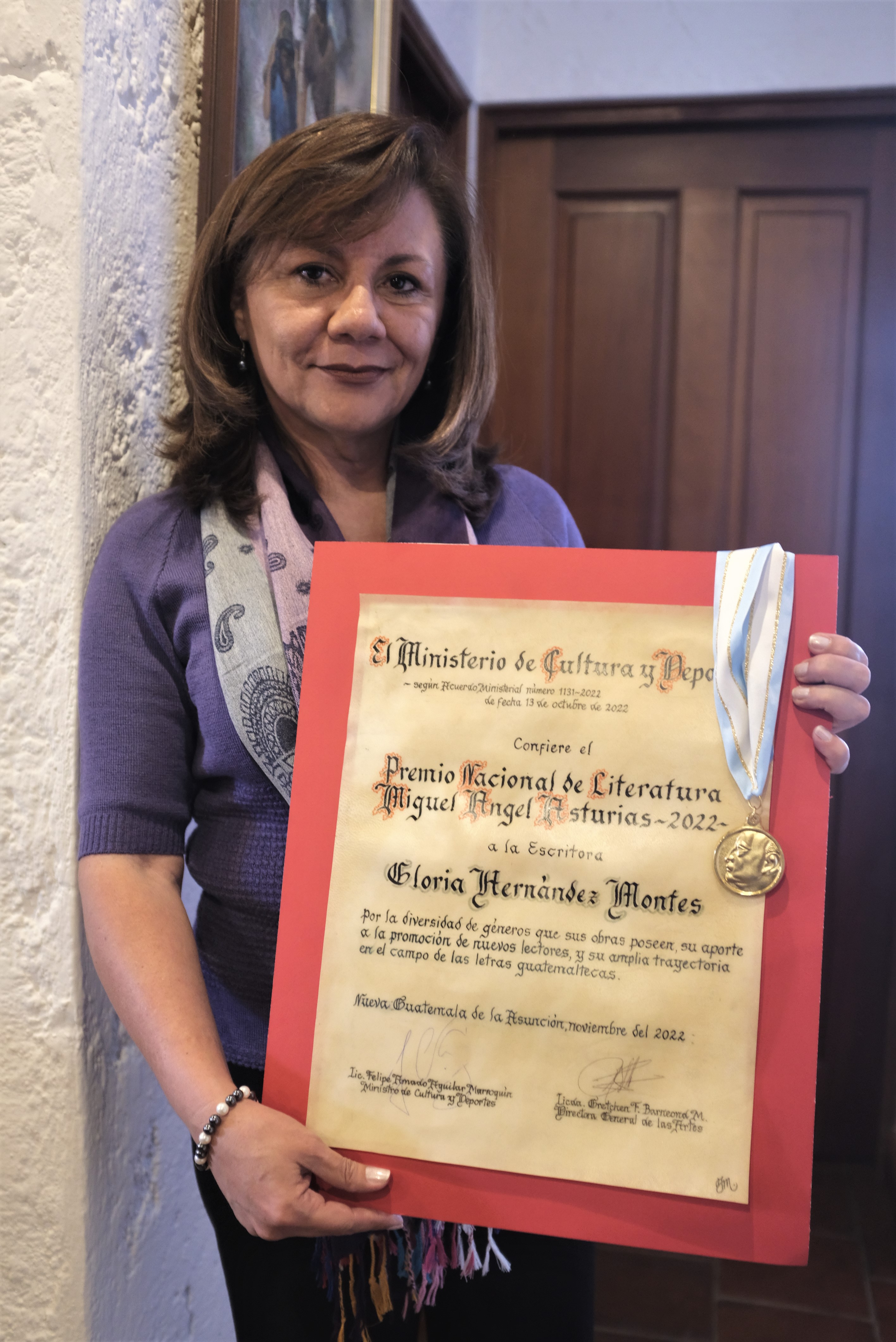 Gloria Hernández Premio Nacional de Literatura 2022