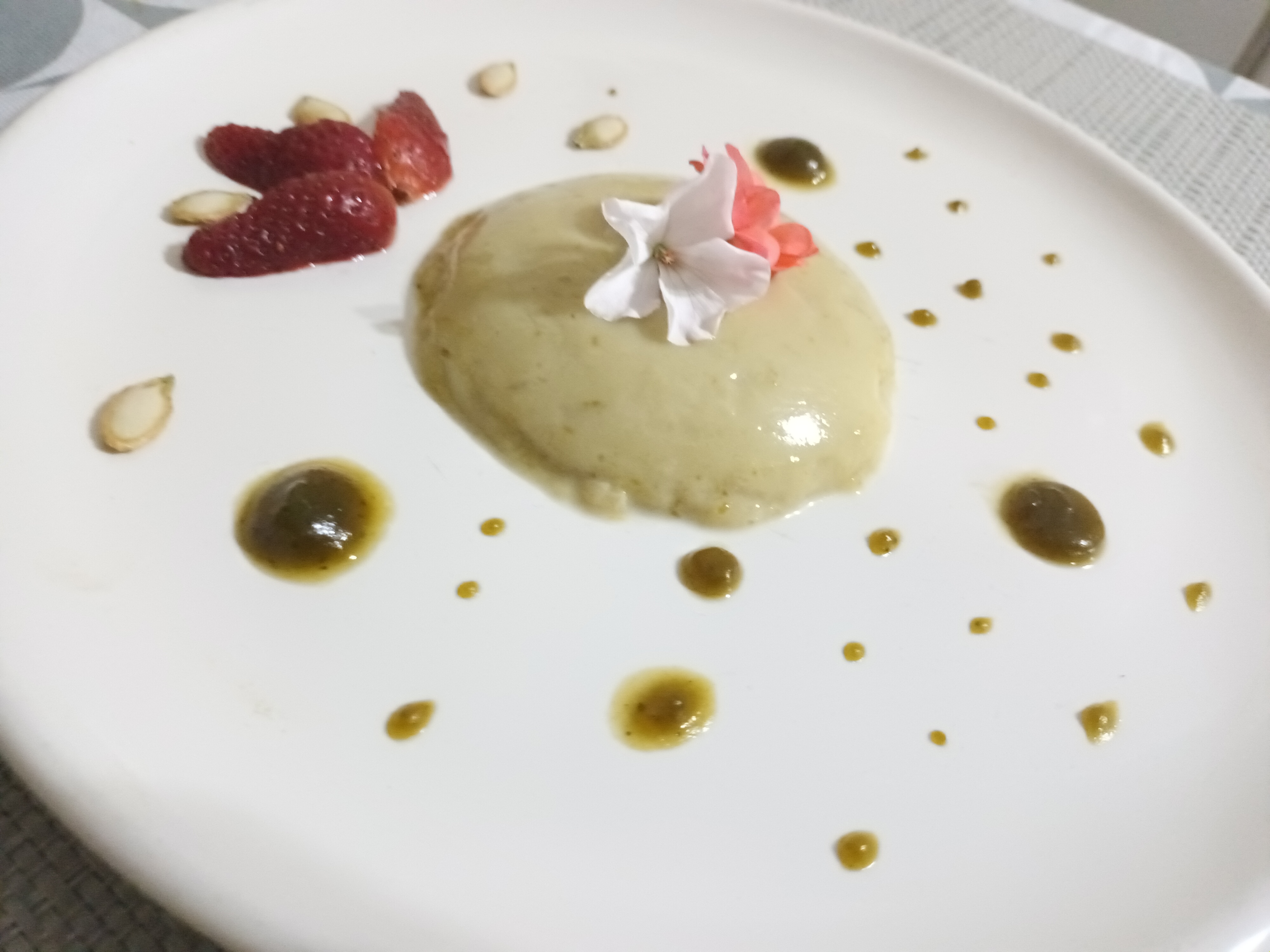 Panna cotta de ayote es un exquisito y nutritivo postre de temporada, fácil de preparar, nacido de la inspiración de la chef Natalie Aguilar. (Crédito de foto: cortesía de Natalie Aguilar)