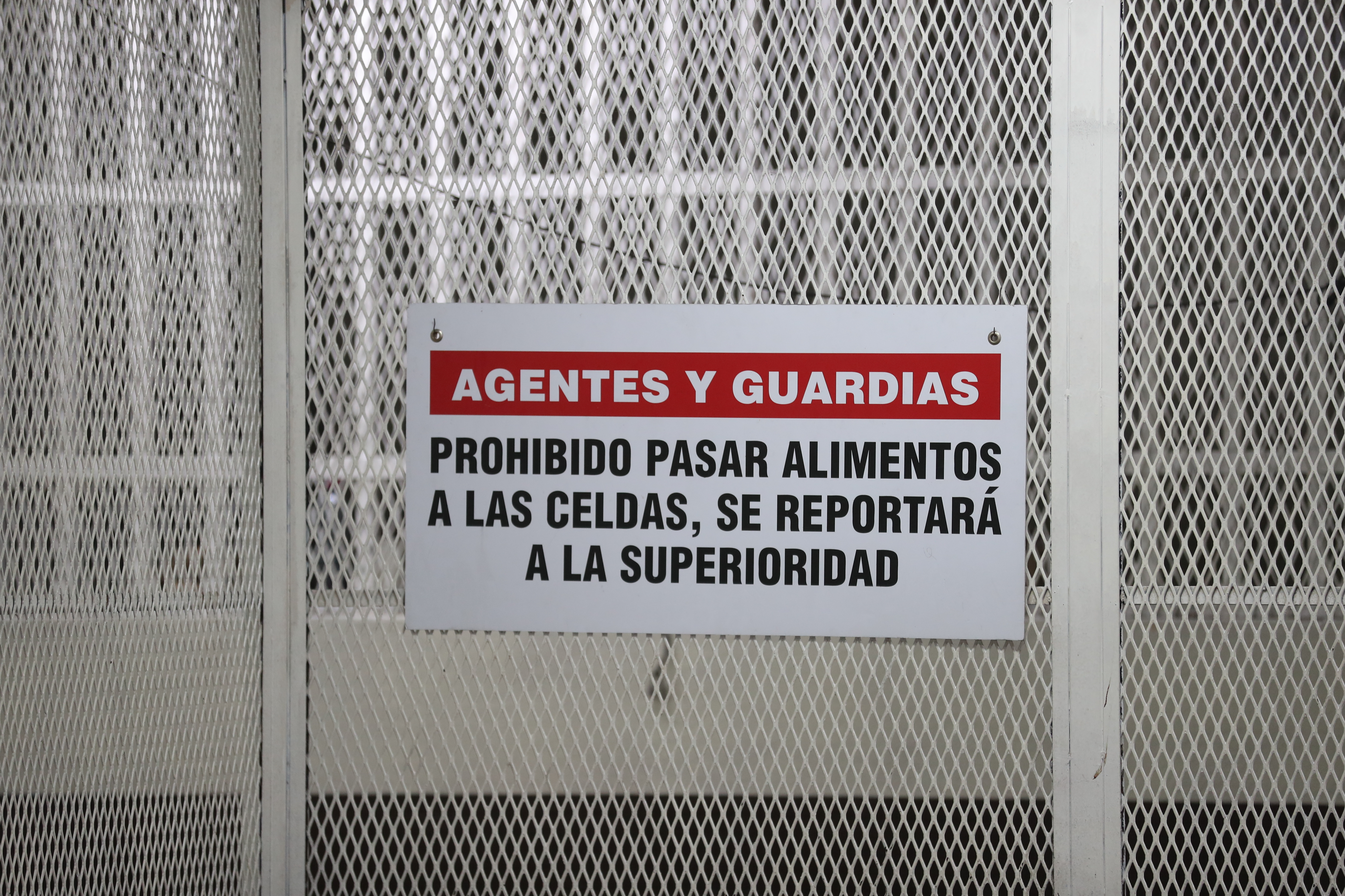 La carceleta de Torre de Tribunales albergará a los detenidos en las vísperas de navidad consignados en el perímetro de la ciudad. Fotografía: Prensa Libre (Erick Ávila).  
