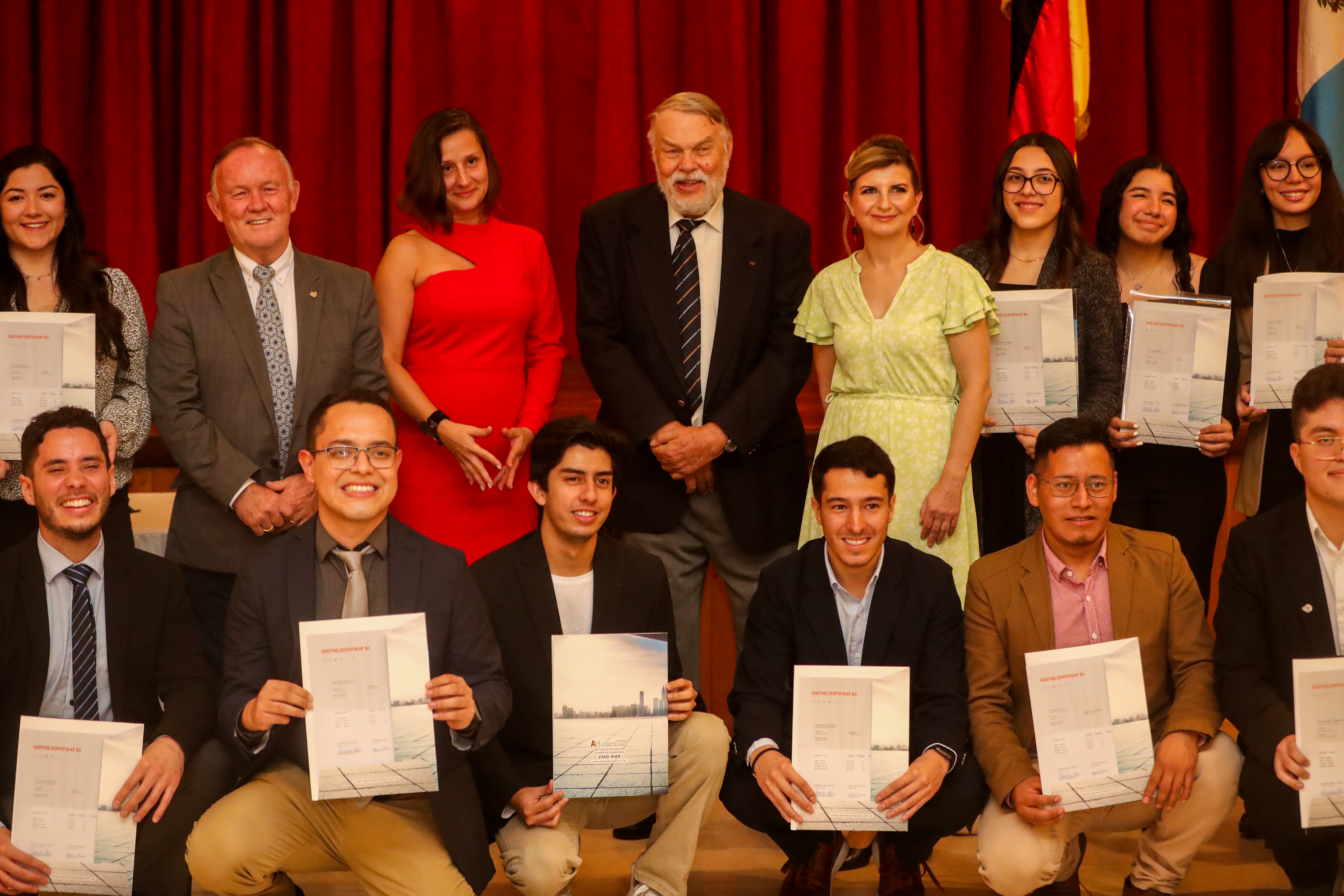 Entrega de certificados a alumnos del Instituto de Idioma Alemán