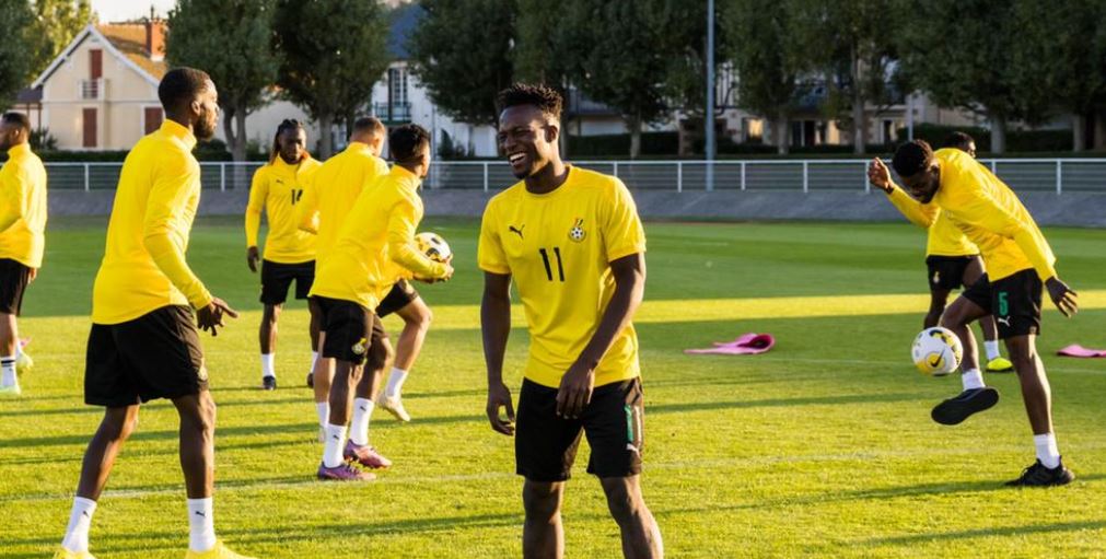 Los jugadores de la selección de Ghana, durante una de sus prácticas previas al Mundial de Qatar 2022. (Foto Prensa Libre: Twitter @ghanafaofficial)