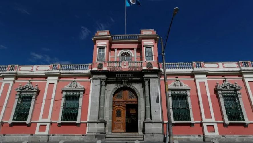 El Tribunal Supremo Electoral por ahora no ha conocido en el pleno las amonestaciones por campaña anticipada. (Foto Prensa Libre: Hemeroteca PL)