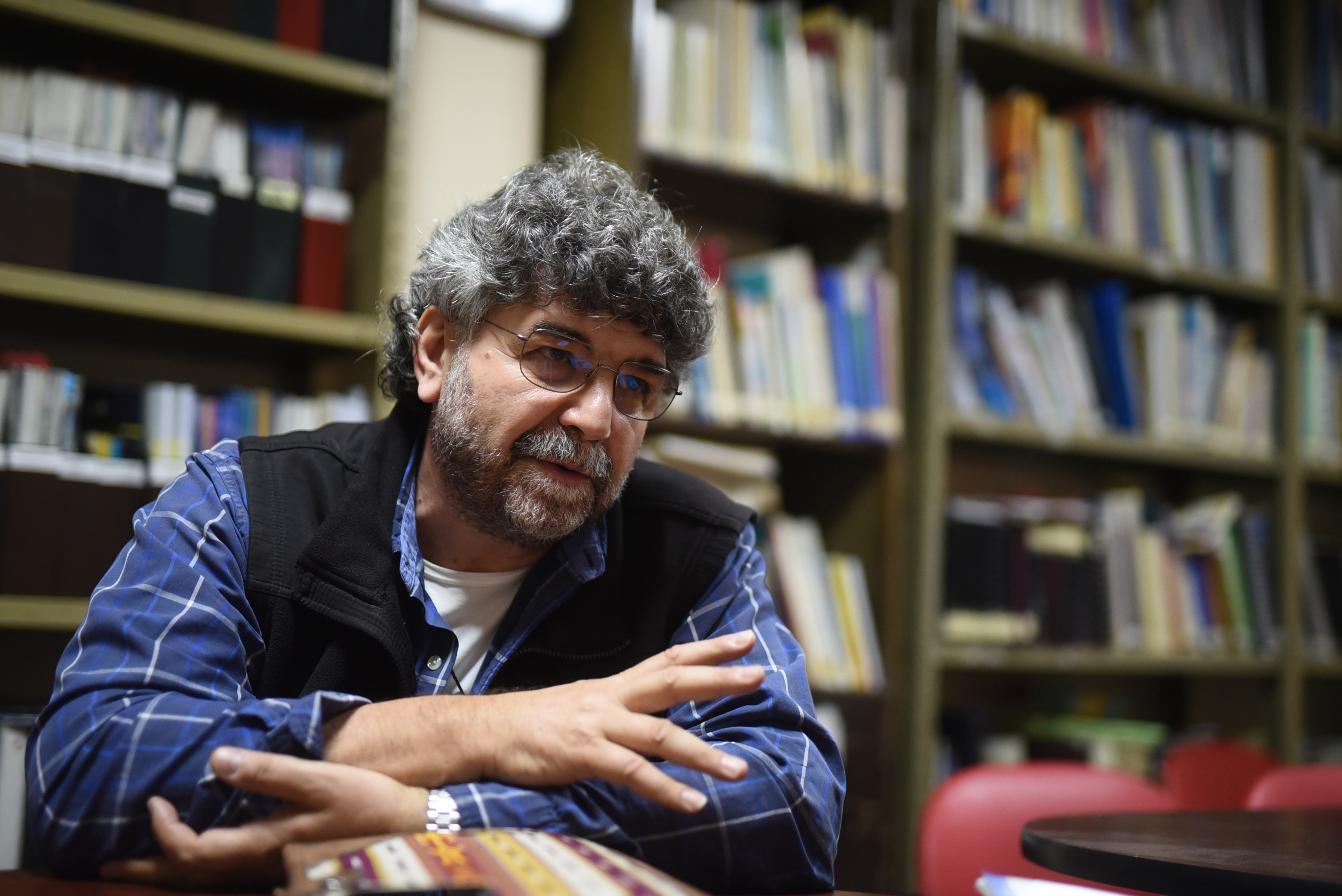 El director de la Casa del Migrante, Francisco Pellizzari, califica como "irresponsable" la política migratoria del país centroamericano, que ha prohibido el ingreso a casi 7 mil venezolanos en 2022. (Foto Prensa Libre: EFE). 