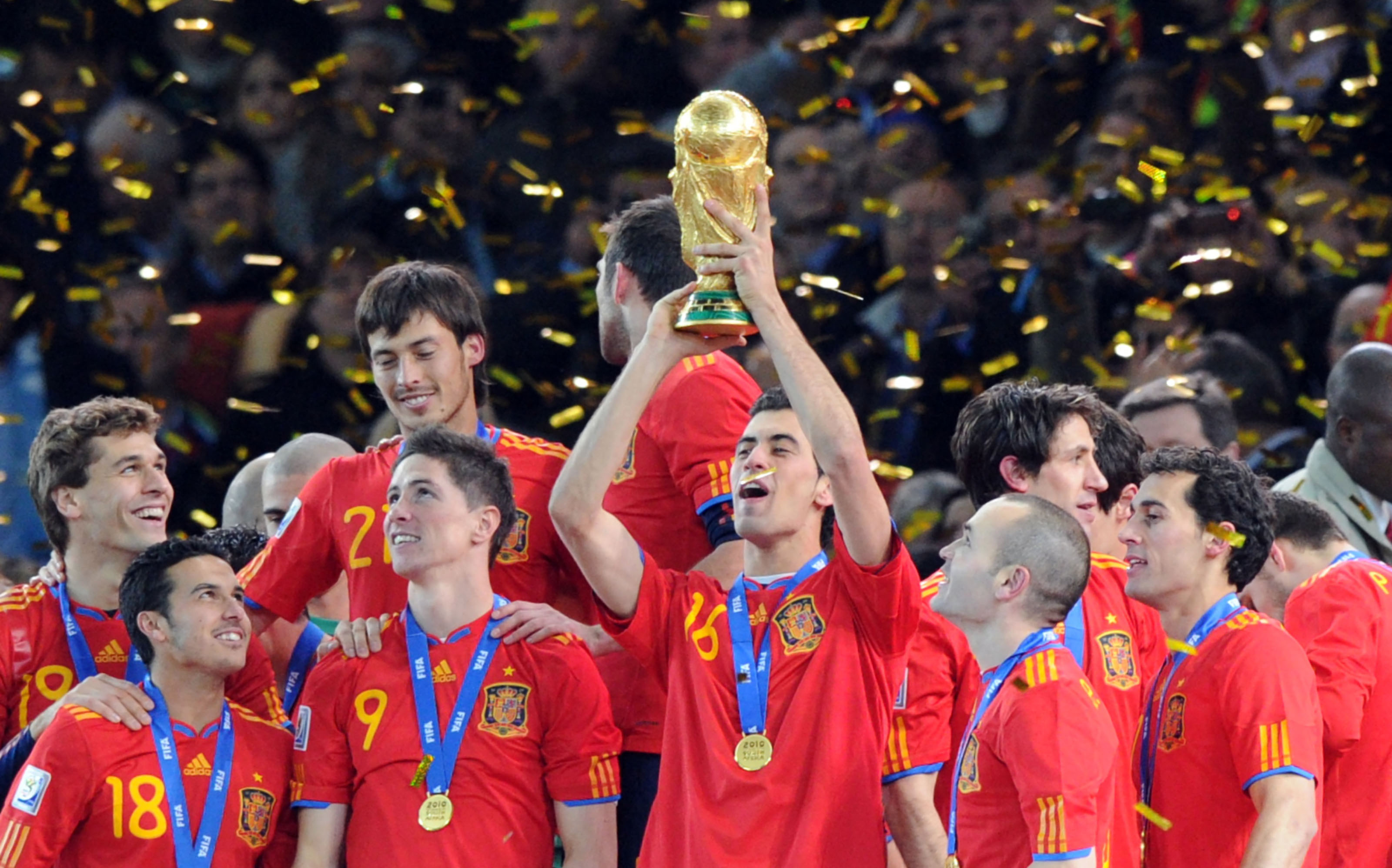 Busquets fue uno de los artífices del campeonato mundial de España en Sudáfrica 2010. (Foto Prensa Libre: AFP)