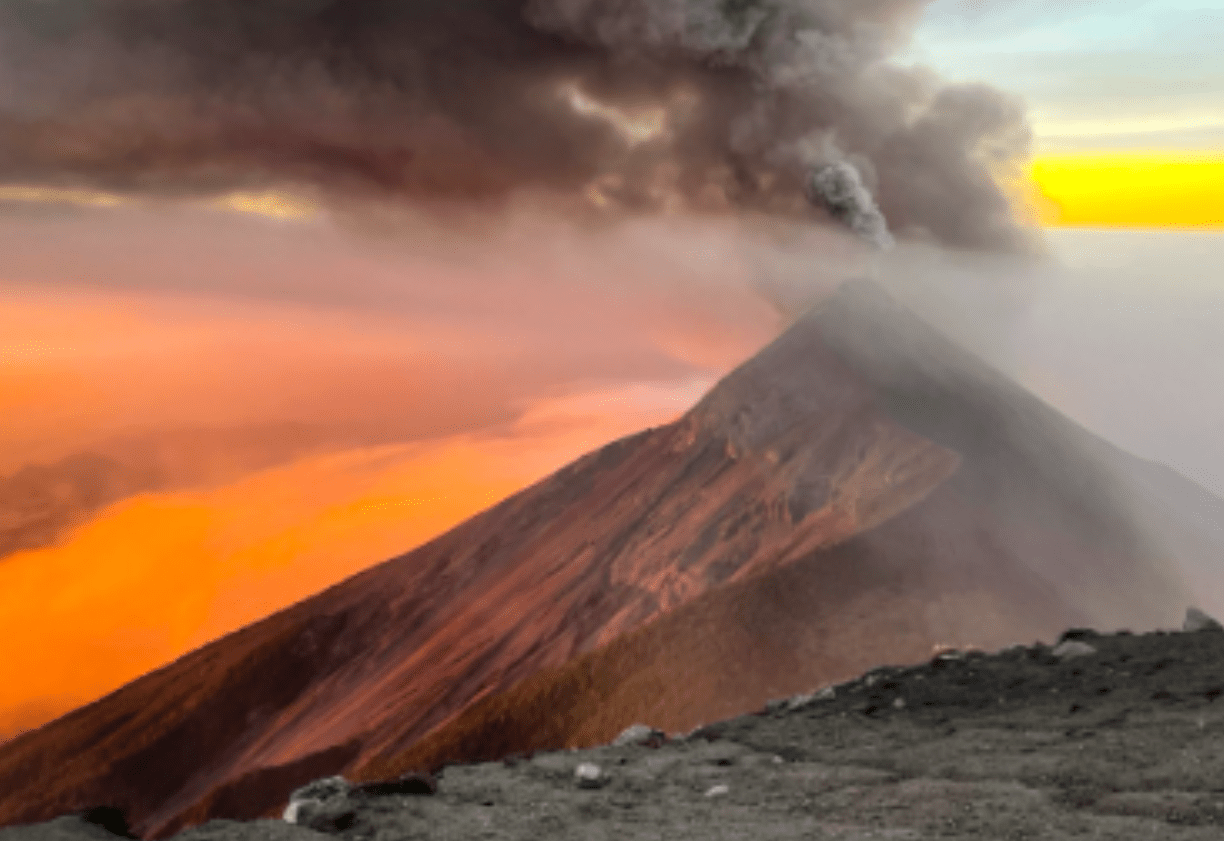 VOLCÁN DE FUEGO