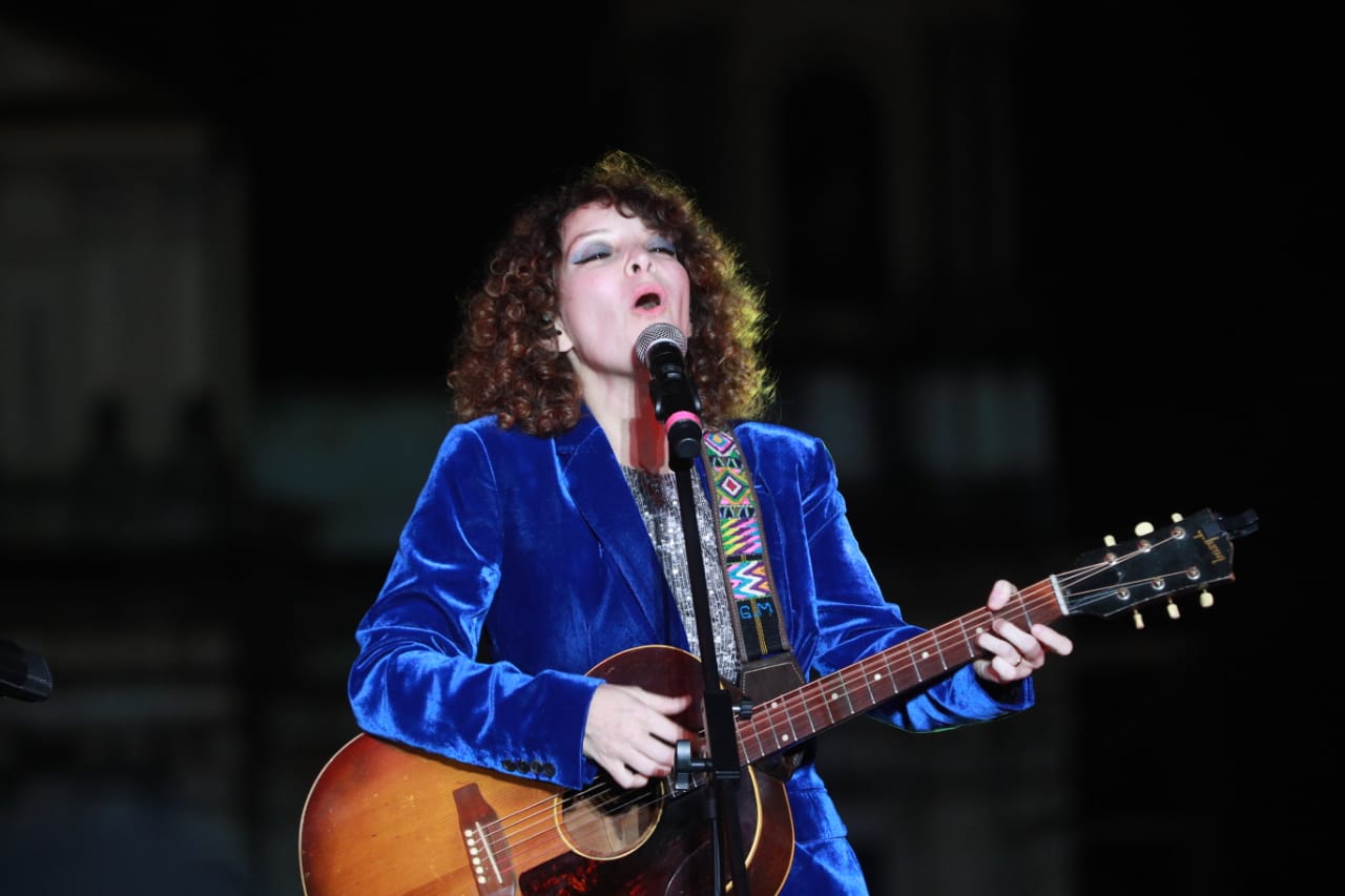 Gaby Moreno ofreció un concierto navideño gratuito en Guatemala. (Foto Prensa Libre: Maria José Bonilla).