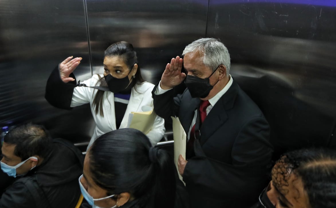 Luego de 91 meses de salir a la luz el caso La Línea, el exbinomio presidencial, Otto Pérez Molina y Roxana Baldetti, escucharán el veredicto en su contra. (Foto: Hemeroteca. Prensa Libre)