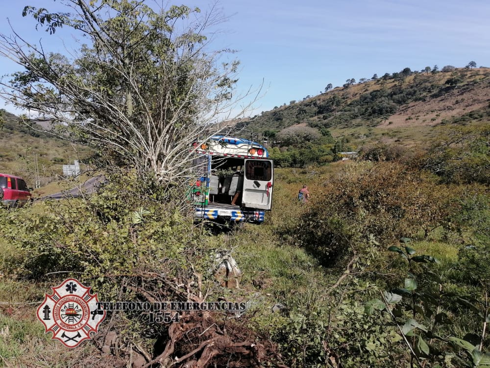 Bus extraurbano fue atacado