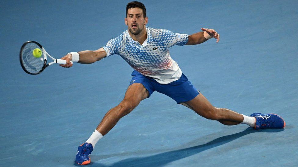 El serbio Novak Djokovic ganó el domingo su 10º Abierto de Australia.