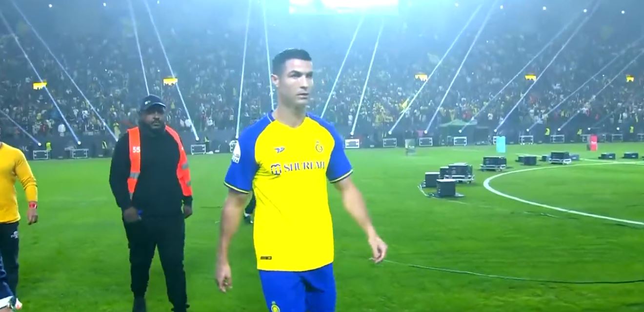 Cristiano Ronaldo, en su presentación con el Al-Nassr. (Foto Prensa Libre: (Captura)