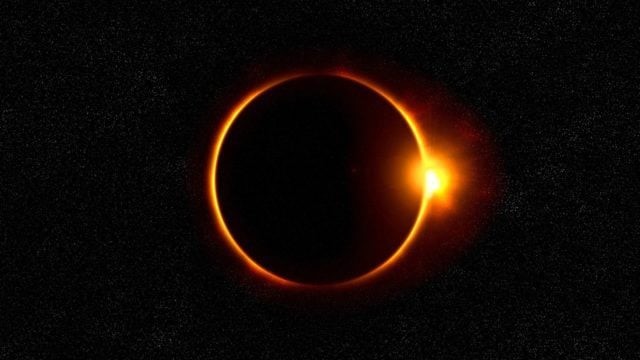 Evento astronómico 2023 ¿Qué es un eclipse híbrido?