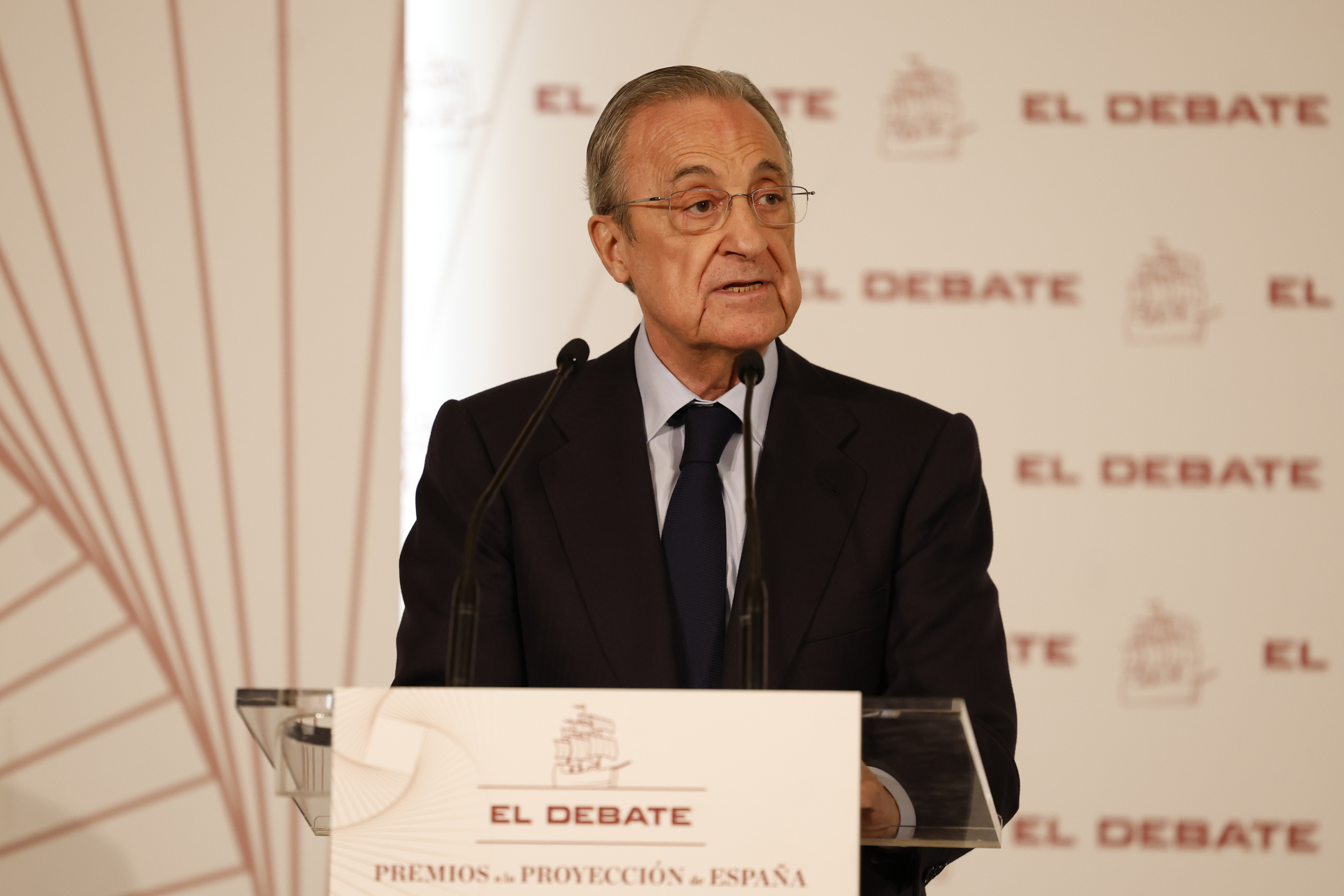 El presidente del Real Madrid Florentino Pérez no estará en el Clásico del Camp Nou. Foto Prensa Libre (EFE)