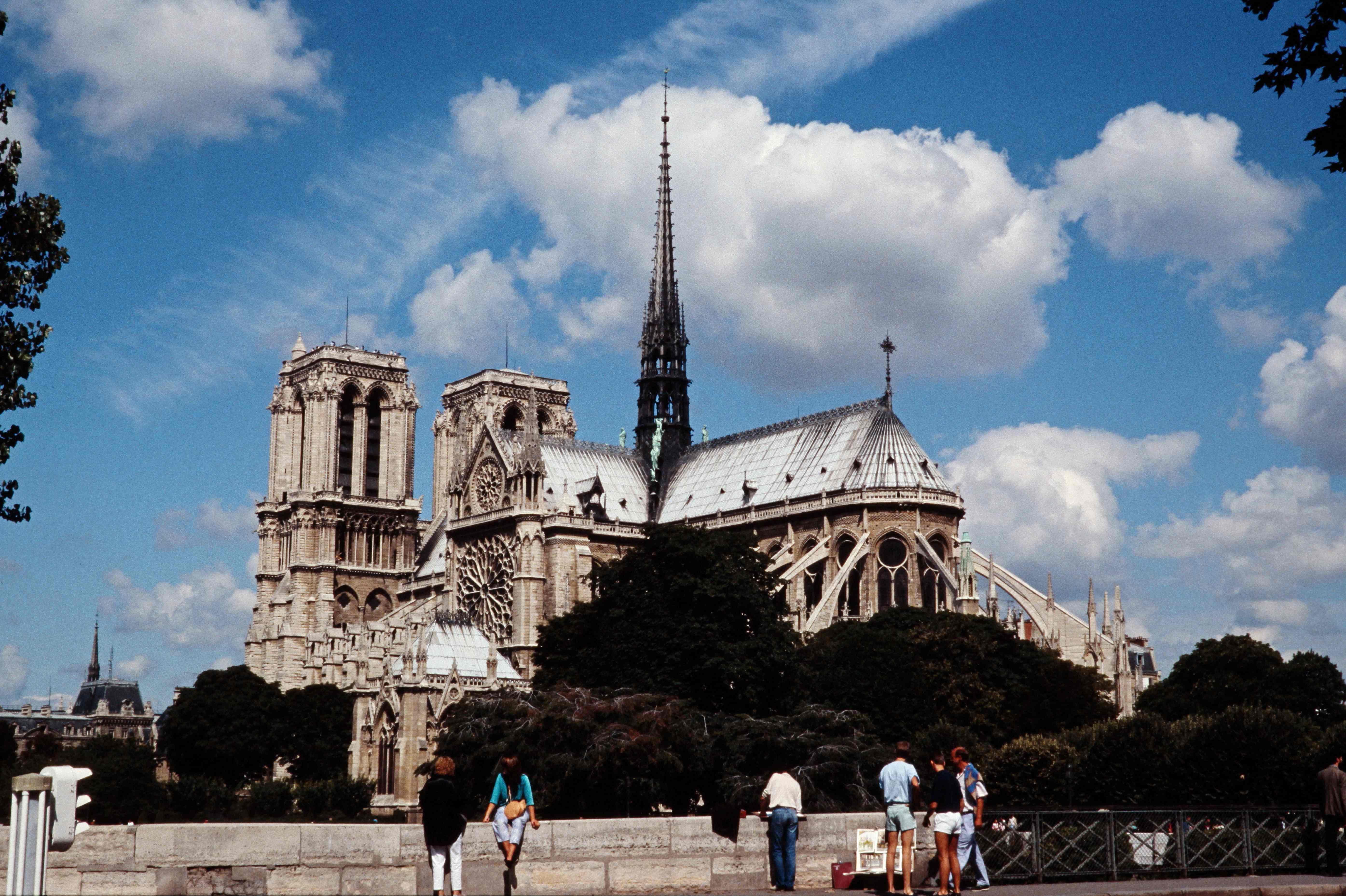 Notre-Dame de París reabrirá a finales de 2024, tras los Juegos Olímpicos