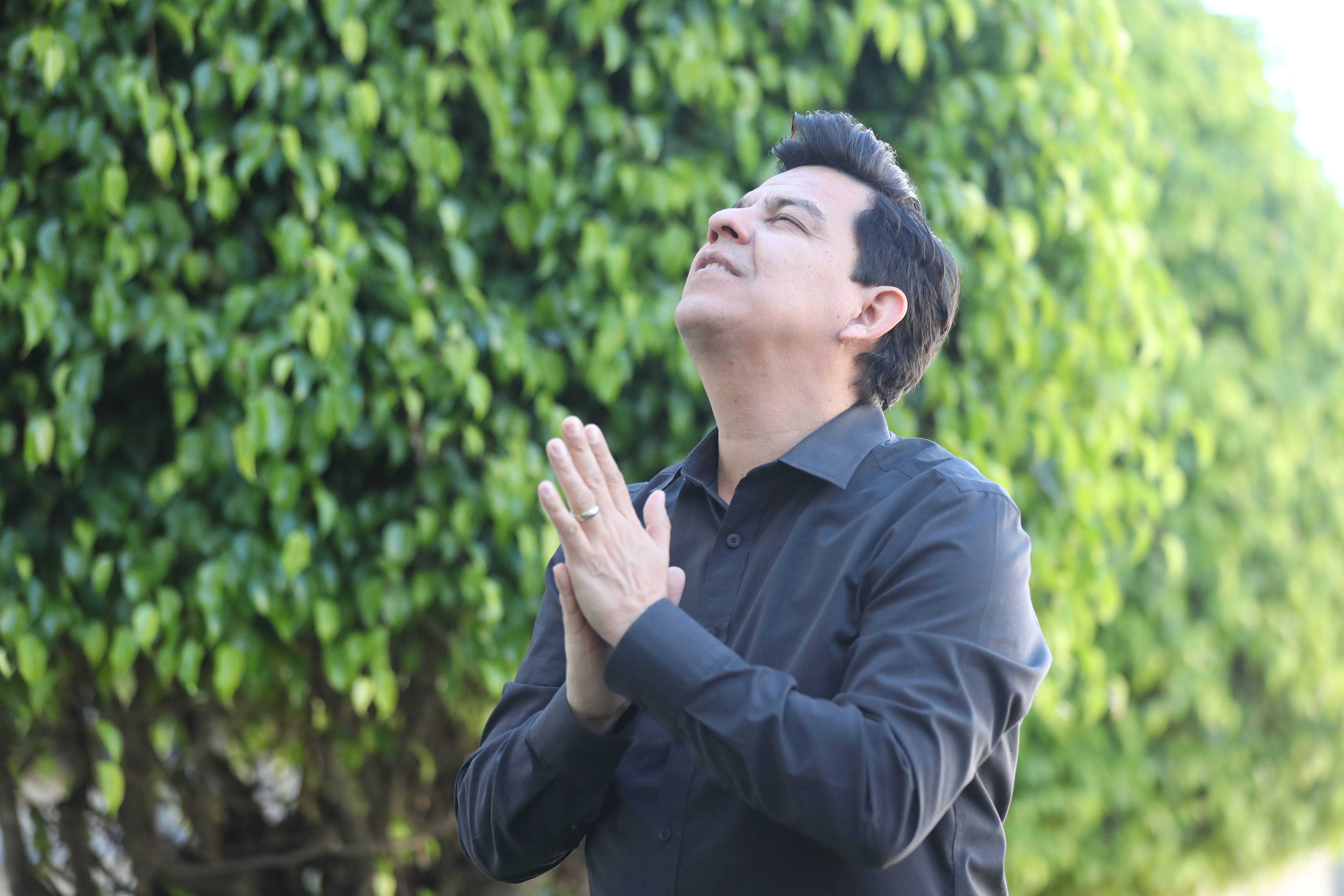 Aroddy lanza Canciones de Gratitud