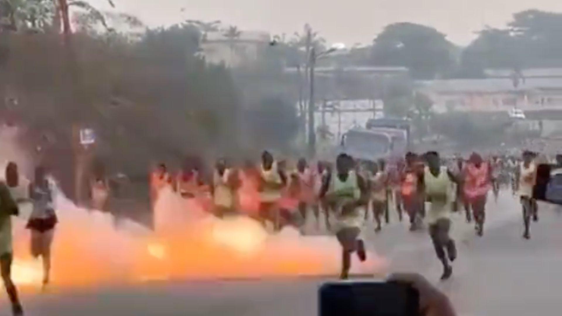 Un medio local dio a conocer que las explosiones ocurrieron en parte donde los separatistas de habla inglesa luchan contra las fuerzas gubernamentales. (Foto Prensa Libre: 