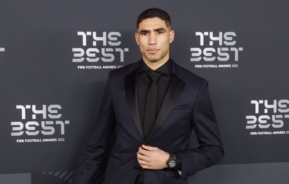 Hakimi se presentó a los premios The Best, de la Fifa, mientras que es investigado por un caso de violación. (Foto Prensa Libre: EFE).