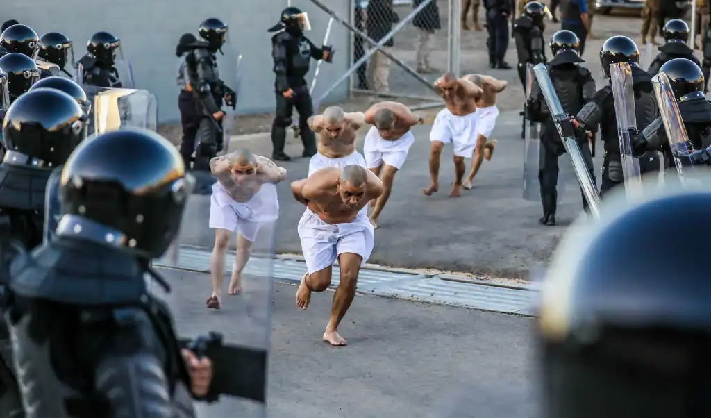 mega carcel para pandillas regimen de nayib bukele 24 de febrero de 2023 fotos afp presidencia el salvador