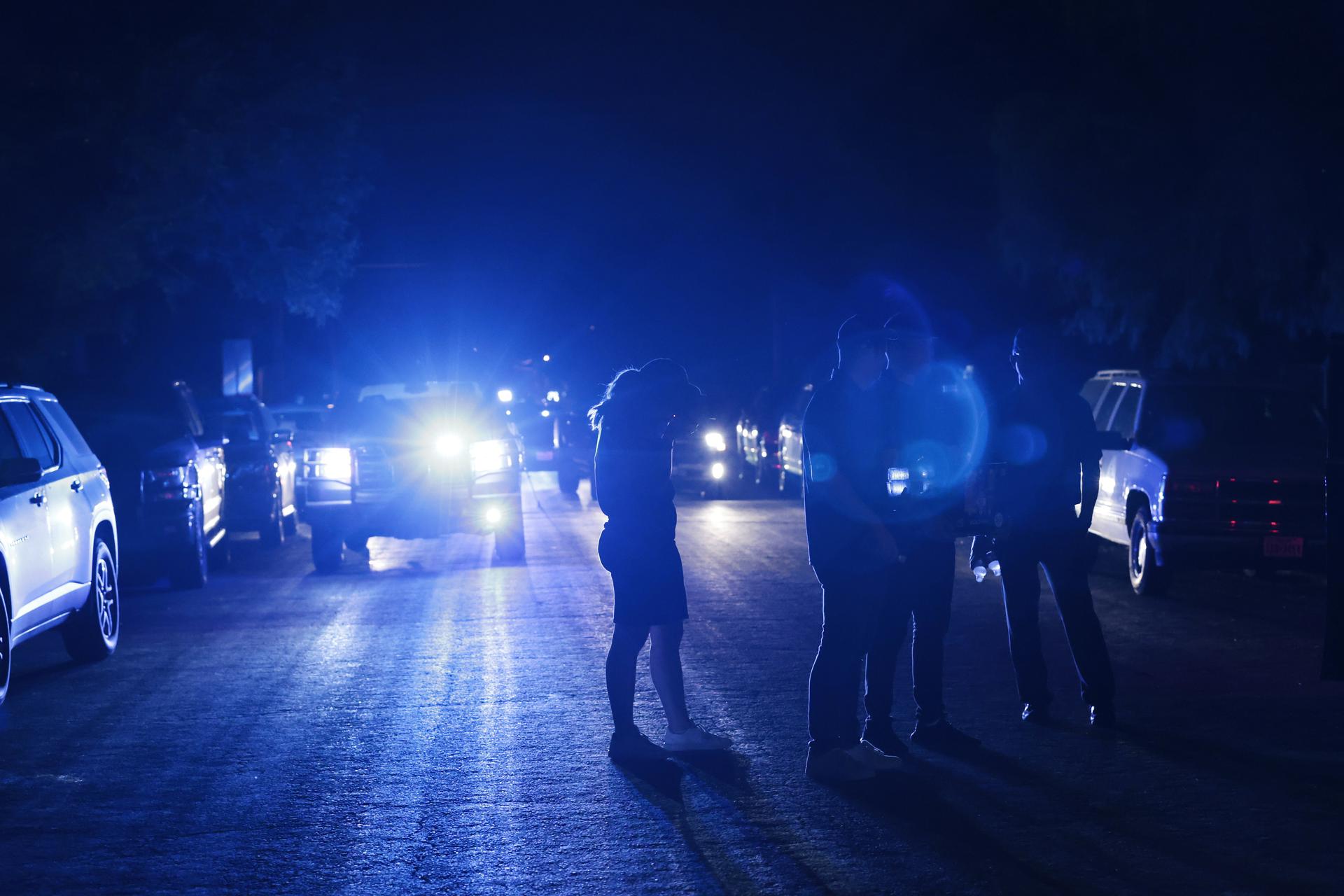 Un muerto y tres heridos en un tiroteo en un centro comercial de Texas