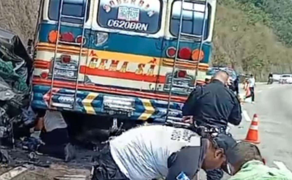 ACCIDENTE EN EL KM 46 DE LA RUTA A EL SALVADOR