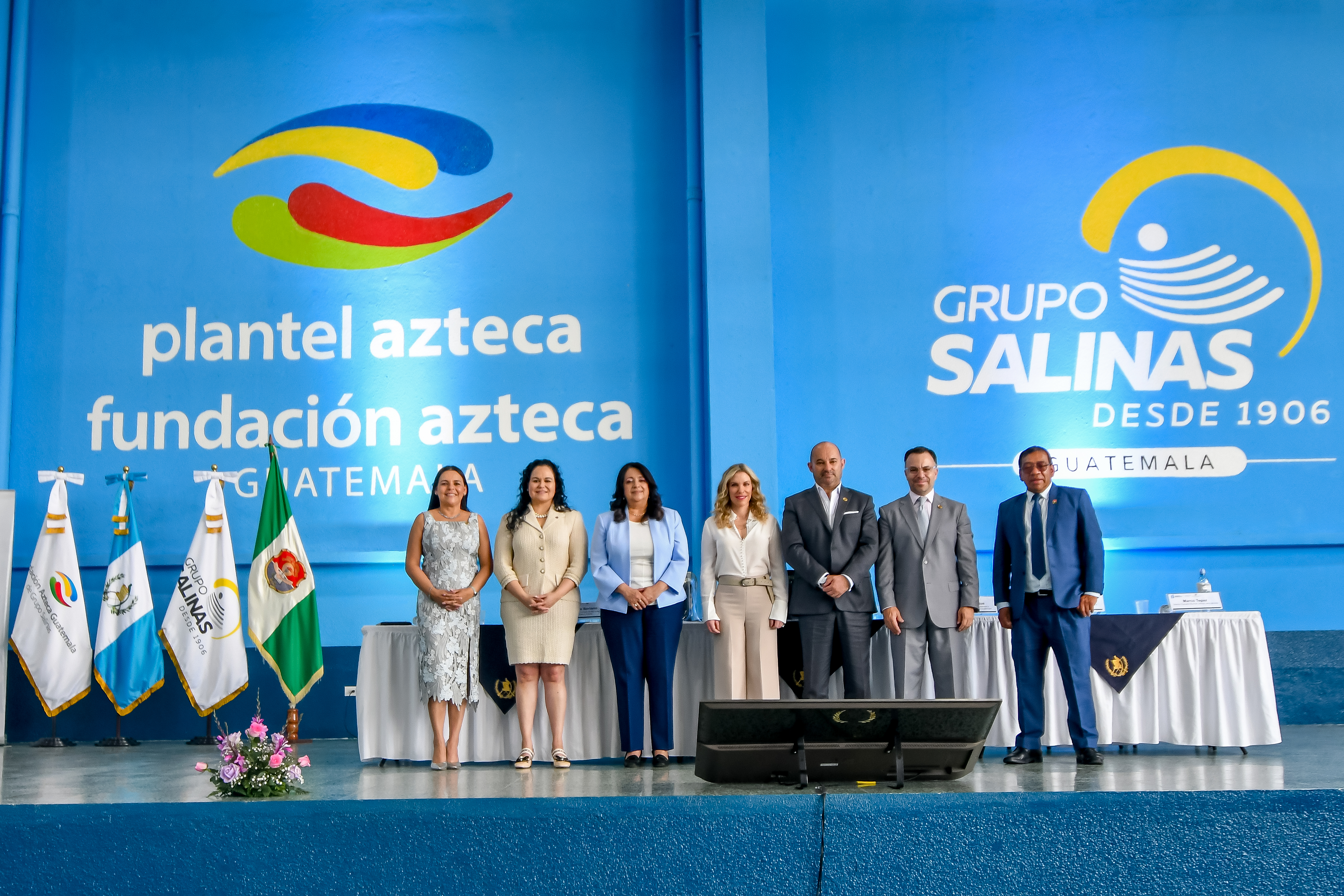 Intervenir en los procesos de enseñanza–aprendizaje con una formación integral, proporcionando los medios necesarios, son parte de los objetivos de Plantel Azteca en Guatemala. Foto Prensa Libre: Sergio Muñoz