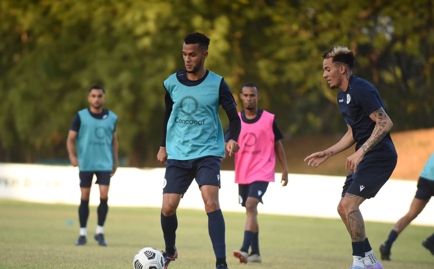 Futbolistas de República Dominicana en un entreno días antes de enfrentar a Guayana Francesa. Foto Prensa Libre (@sedofutbol)