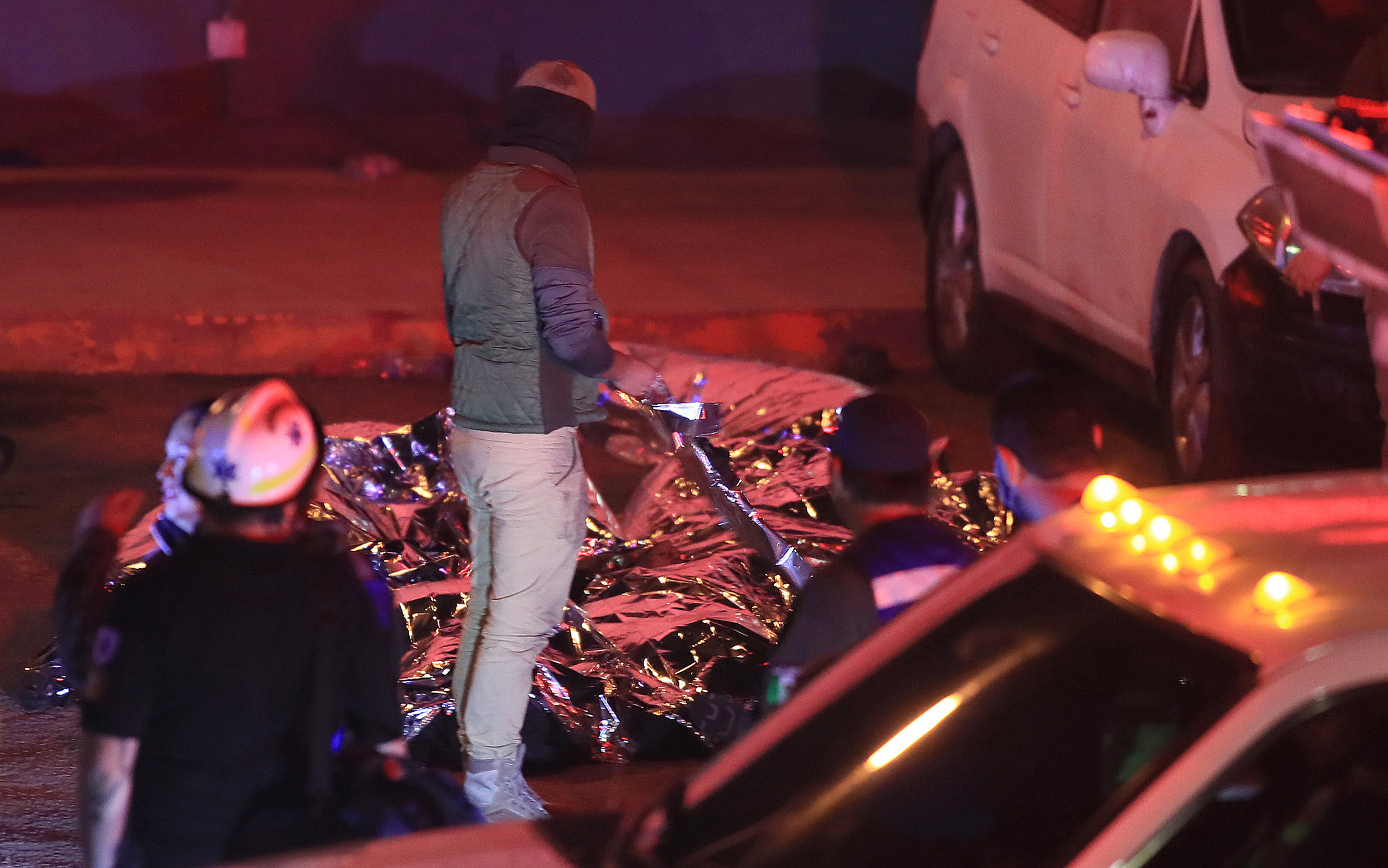 Al menos 39 migrantes murieron en un incendio en una estación del Instituto Nacional de Migración, en Ciudad Juárez, México. (Foto Prensa Libre: EFE / Luis Torres)