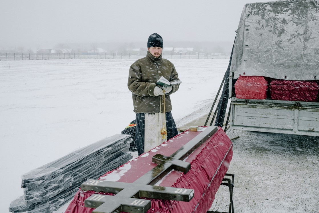 El funeral de combatientes de Wagner en un cementerio en la región rusa de Krasnodar, el 7 de febrero de 2023. (Nanna Heitmann/The New York Times)