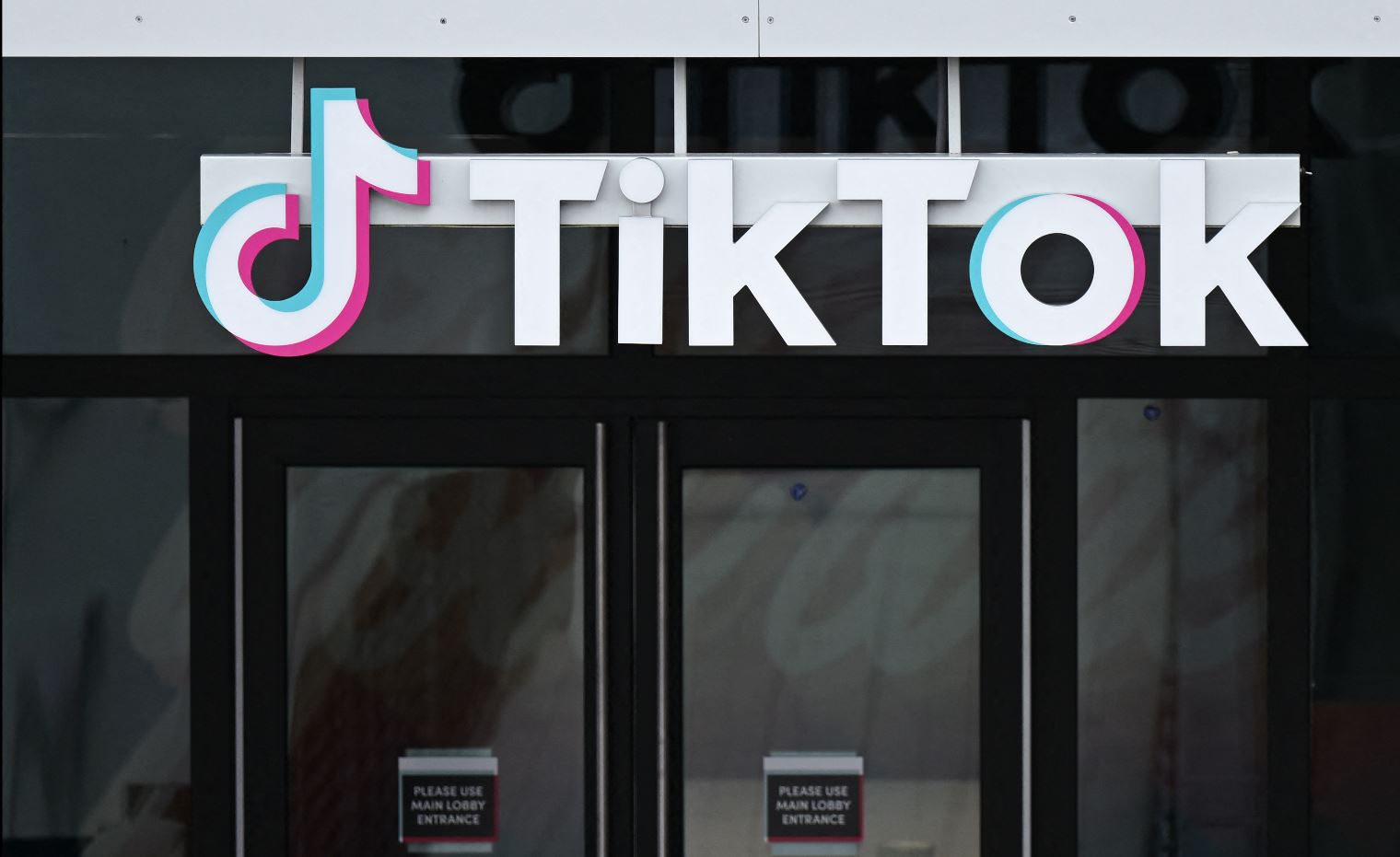 El gobierno de EE. UU. pide como condición a TikTok que no sea propiedad de una empresa china. (Foto Prensa Libre: AFP)