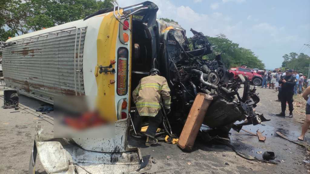 accidente en taxisco santa rosa 27 de marzo 2023 (1)