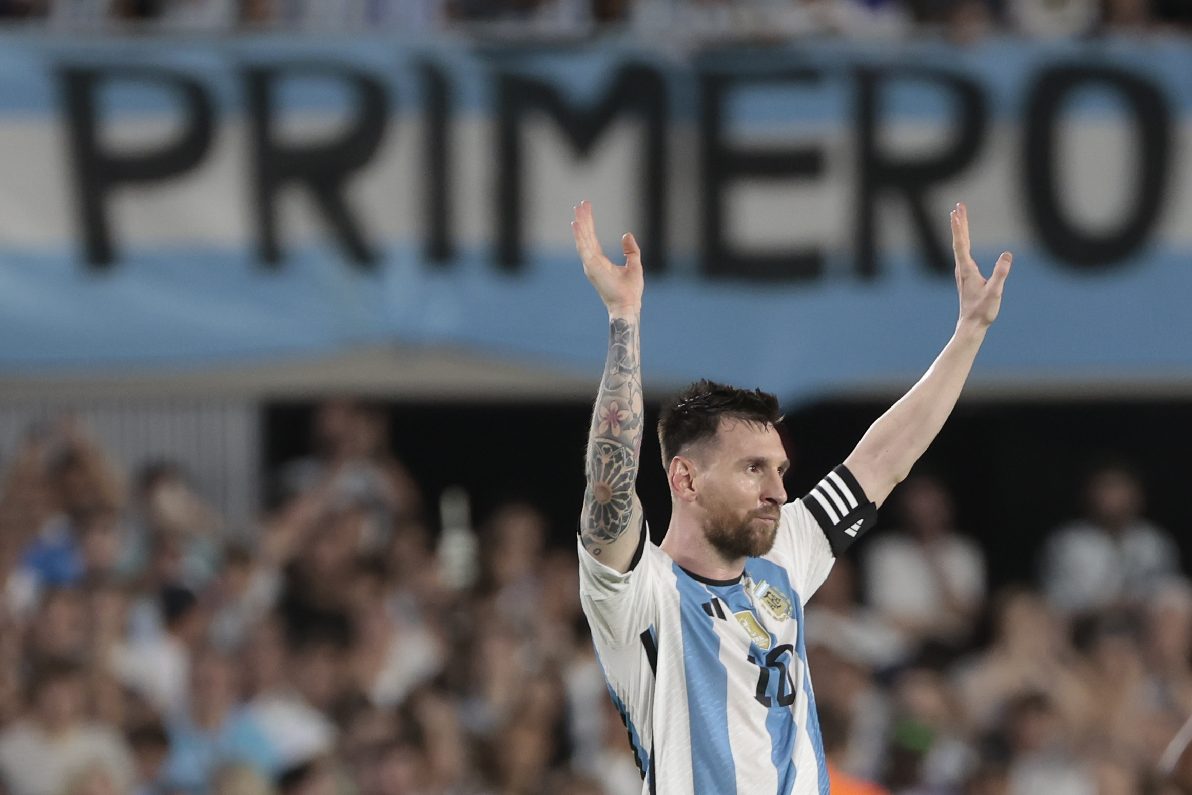 Messi celebra el gol que le anotó a Panamá en partido amistoso'