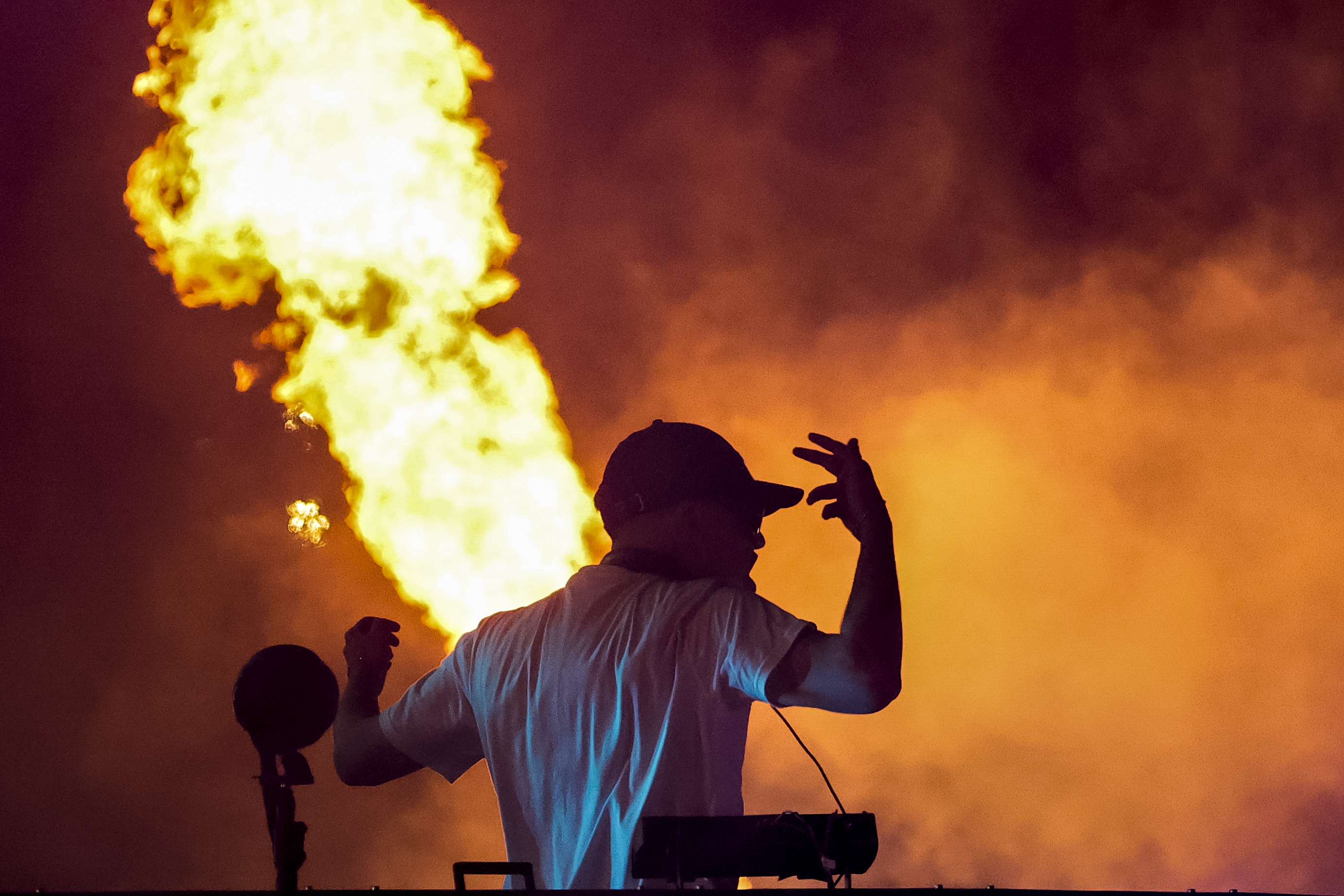 Bizarrap se encuentra de gira en Argentina, pero antes se presentó en el Festival Tecate Emblema en México. (Foto Prensa Libre: EFE/ Juan Ignacio Roncoroni).