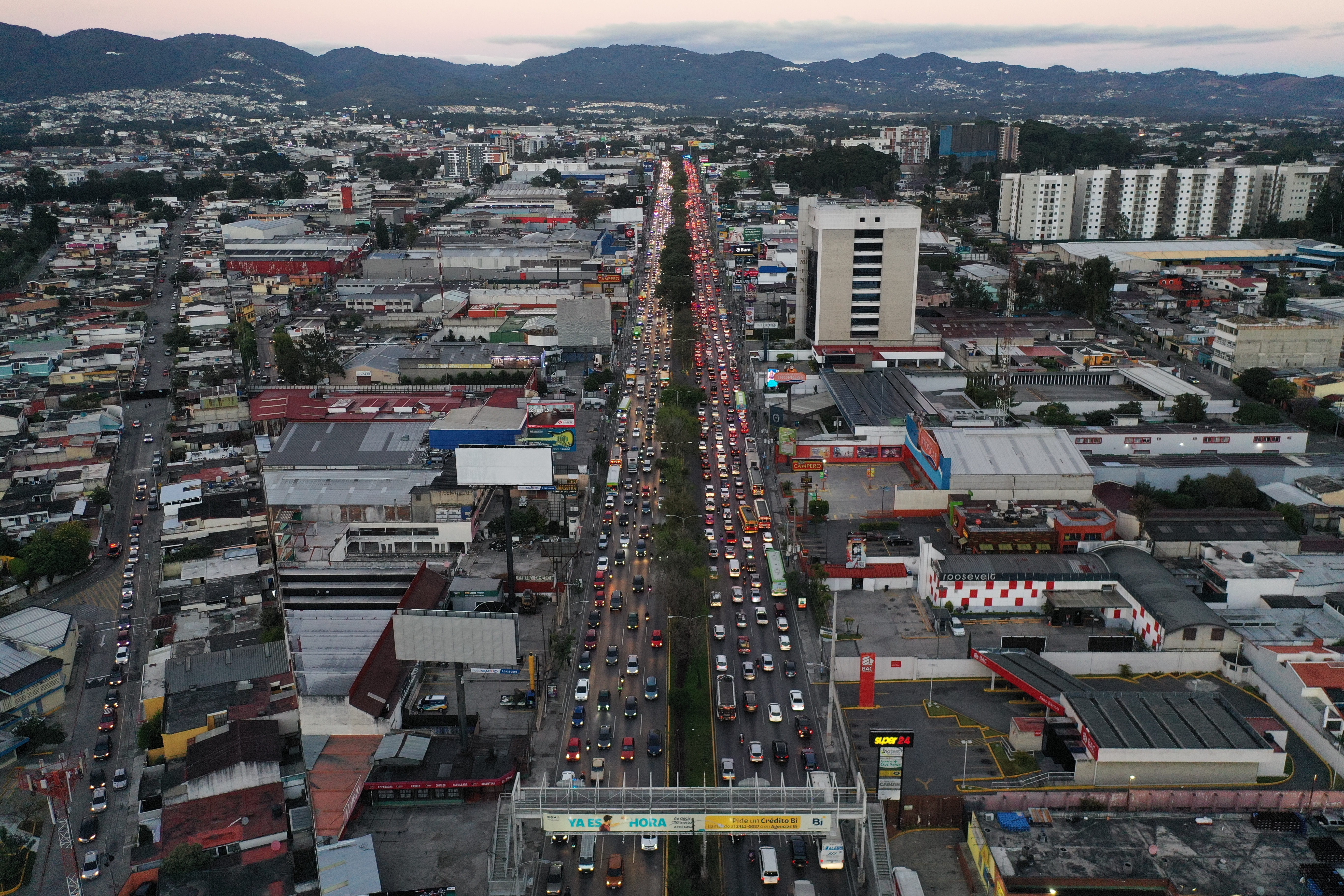 tránsito vehicular'