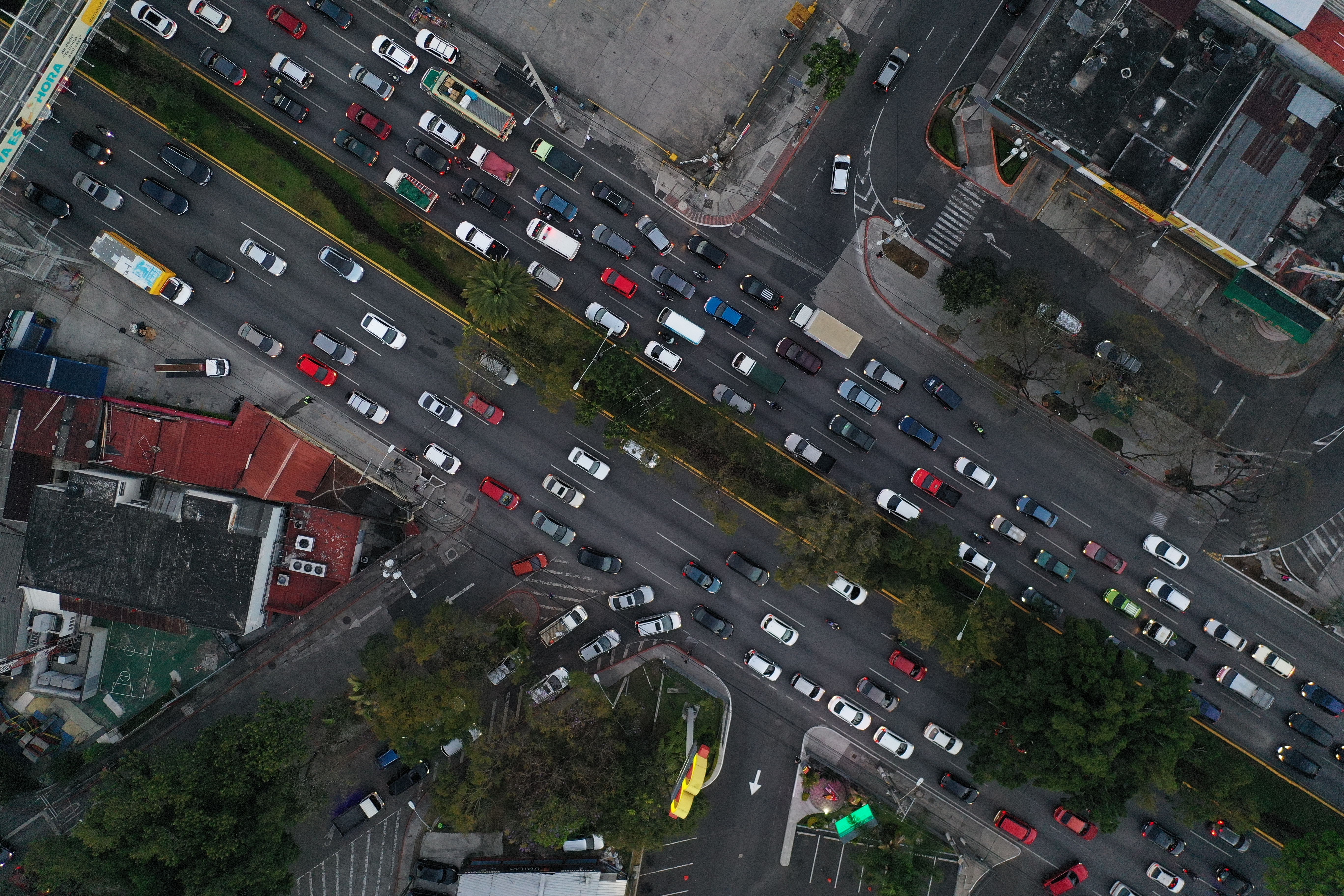 tránsito vehicular'