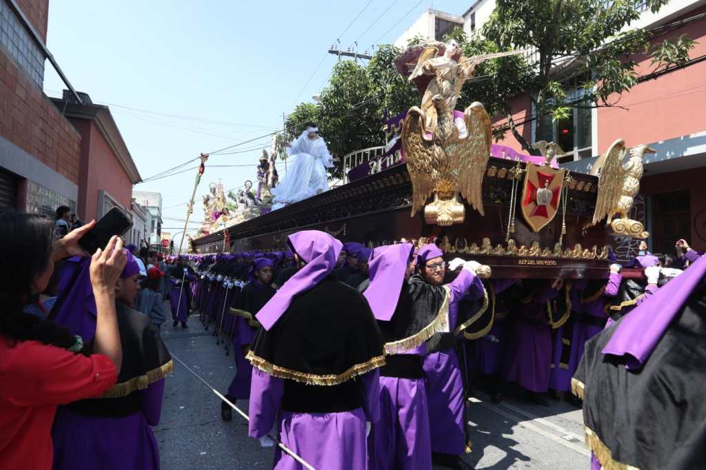 Semana Santa 2023: Procesión de Jesús de Los Milagros del templo San José recorre las calles del Centro Histórico