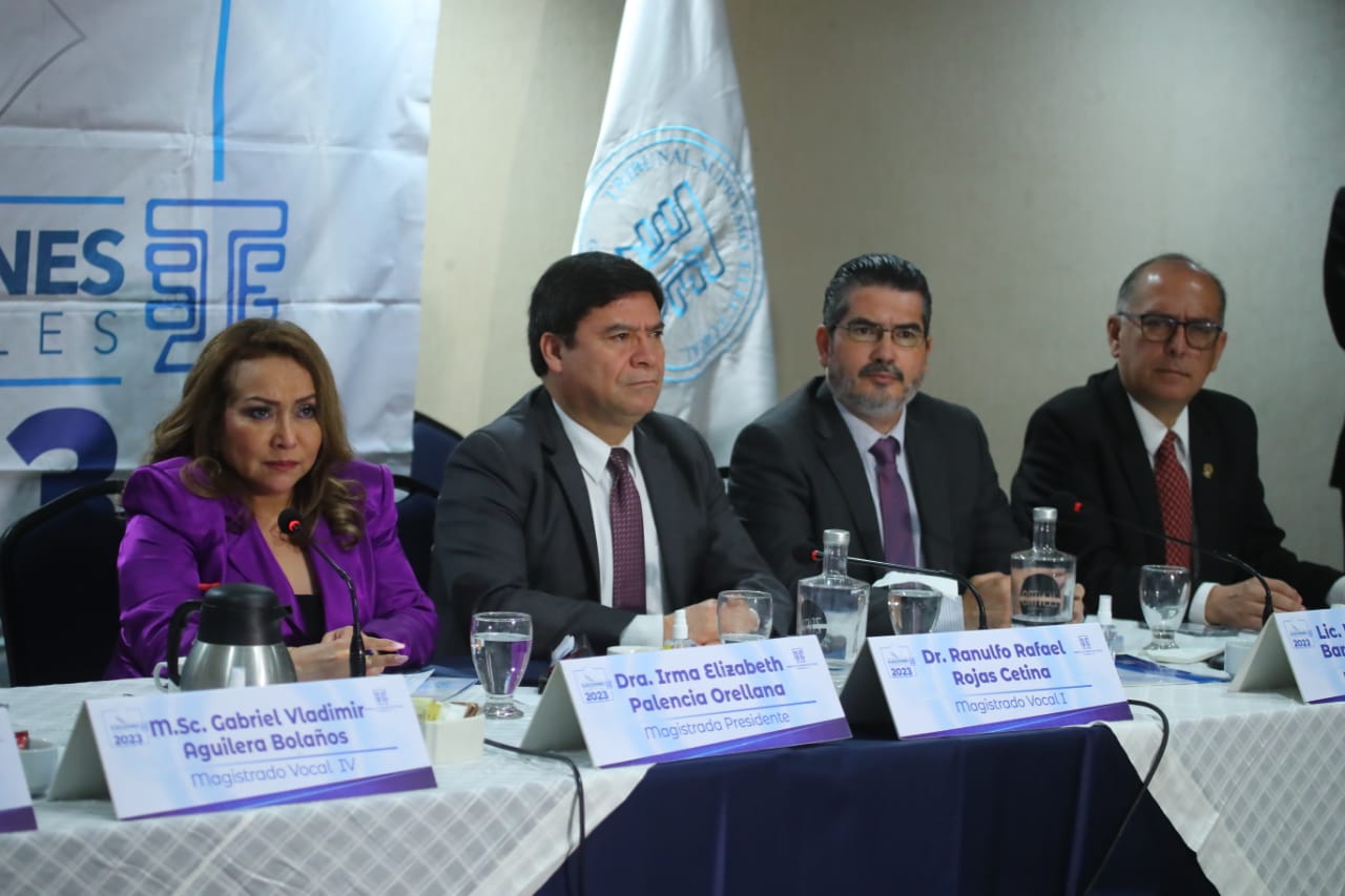 Los magistrados del TSE durante una rueda de prensa el pasado jueves 13 de abril. Fotografía: Prensa Libre (Carlos Hernández). 