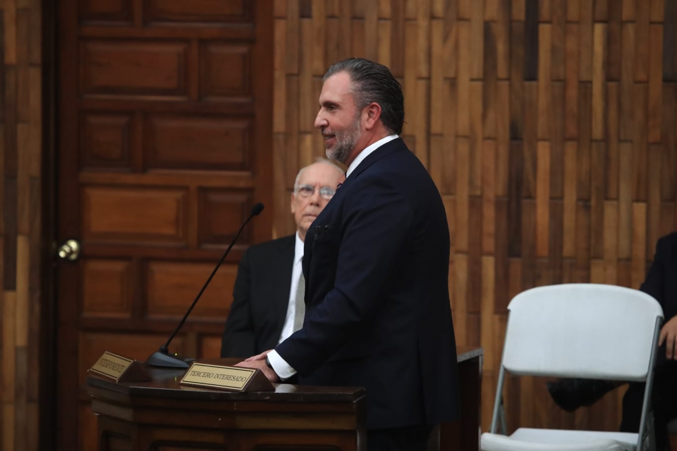 El binomio presidencia de Podemos, integrado por Roberto Arzú y David Pineda, acudieron a una vista pública a la CSJ en busca de ser inscritos para las elecciones generales 2023. (Foto Prensa Libre: Carlos Hernández)