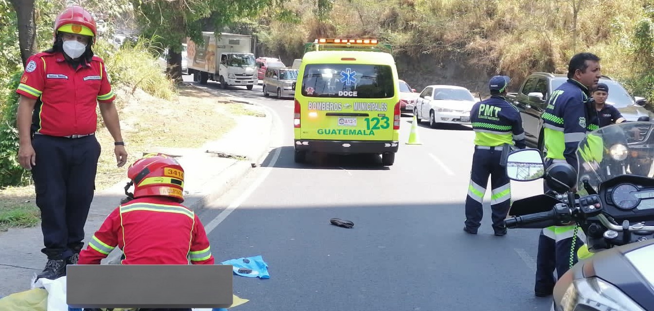 hombre se lanza en puente belice