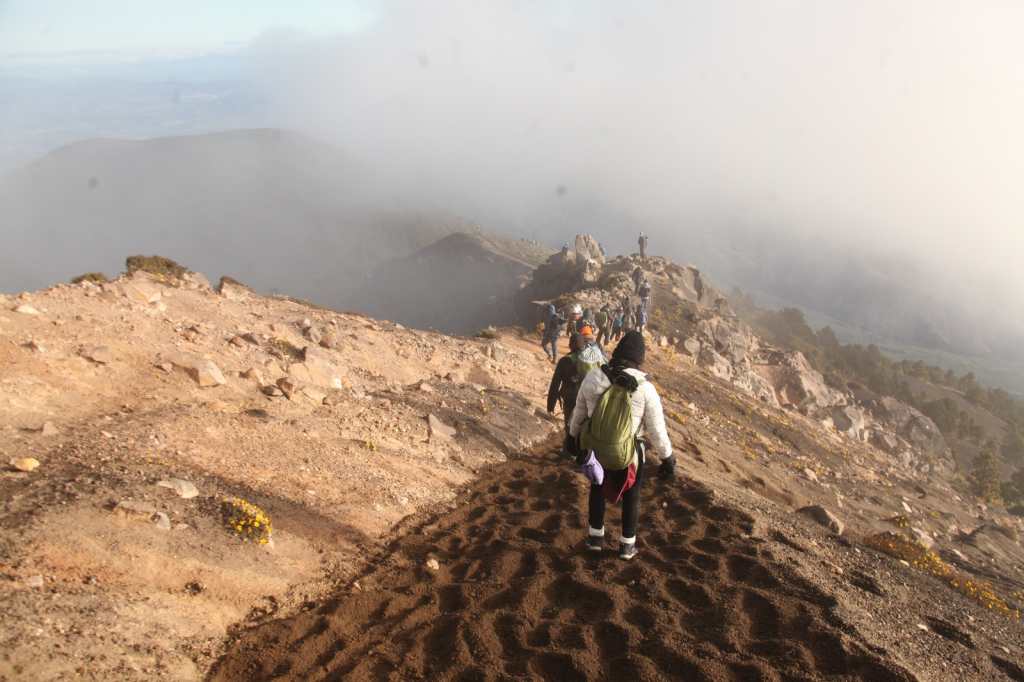 volcan acatenango ascenso formulario registro guatemala chimaltenango 2023 foto prensa libre guatevision (1)