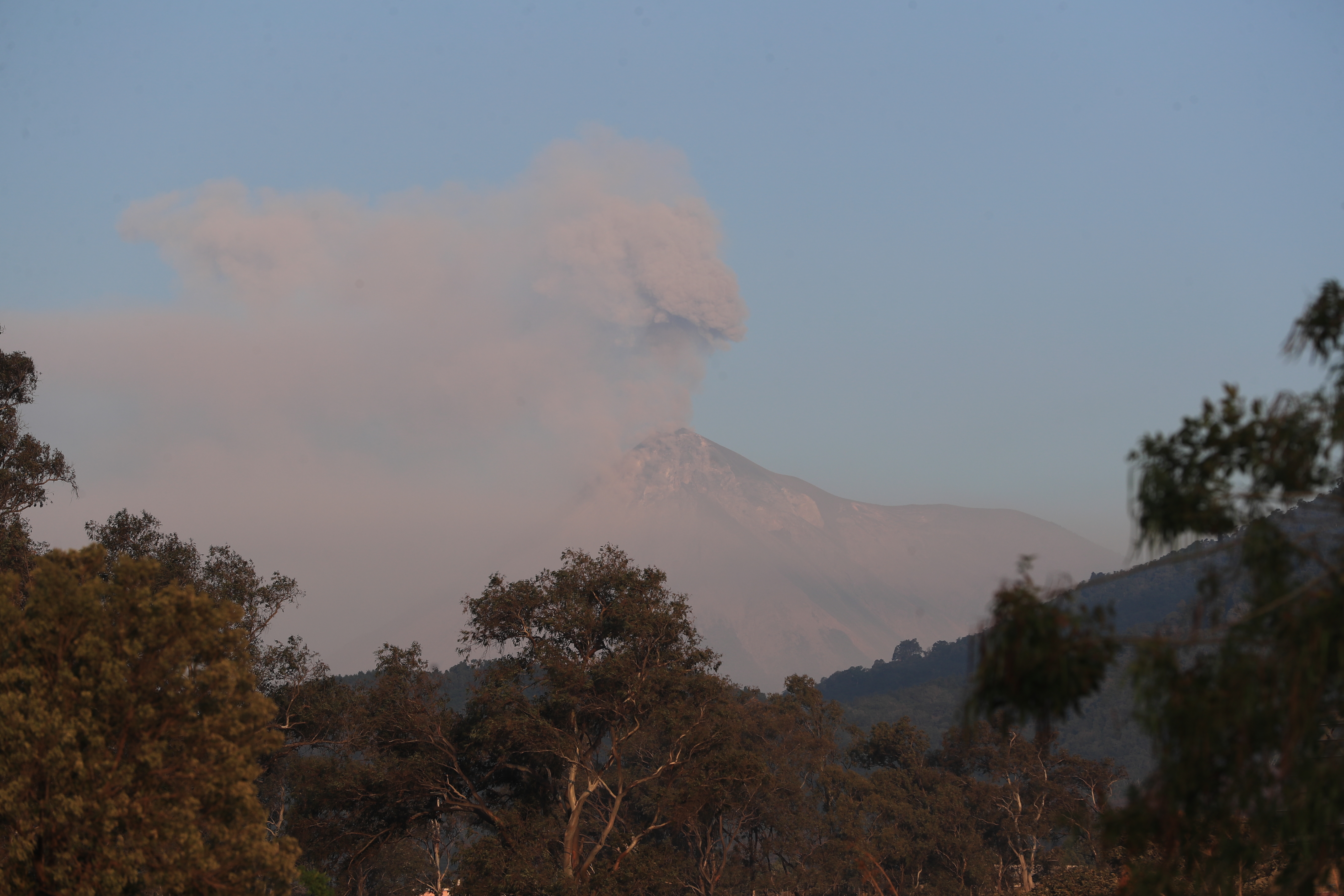 Erupción del volcán de Fuego