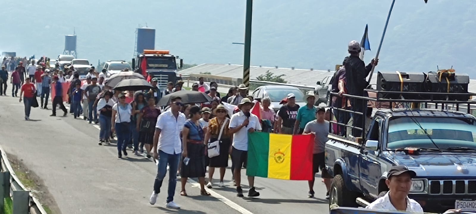 Fotos: las imágenes que narran cómo fue el retiro del peaje en la autopsita Palín-Escuintla'